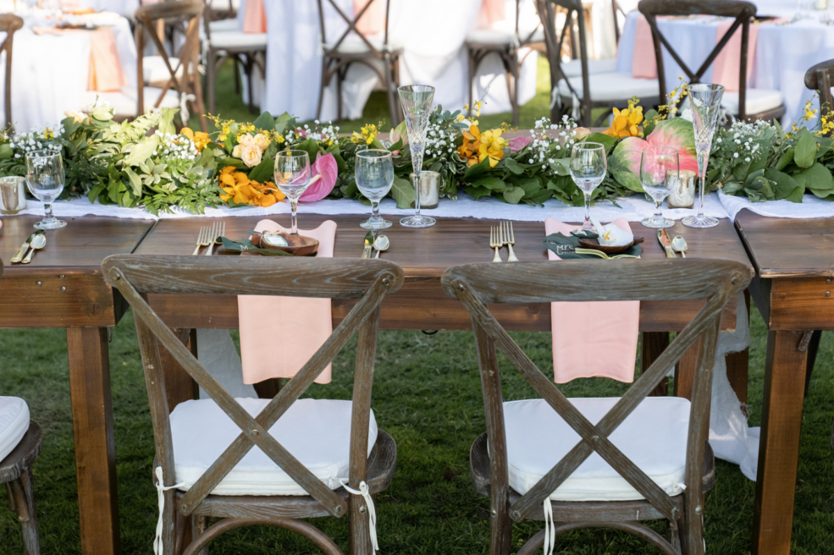 Rustic Date Table Charming Rustic Wedding Ideas You'll Love β Fred and Kate Events ...