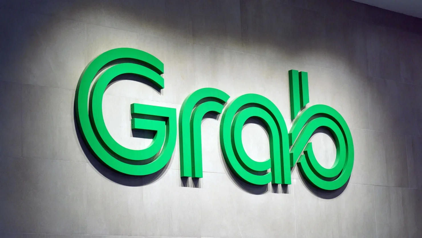GRAB UNVEILS HIGH-PRECISION GPS TRIAL IN SINGAPORE