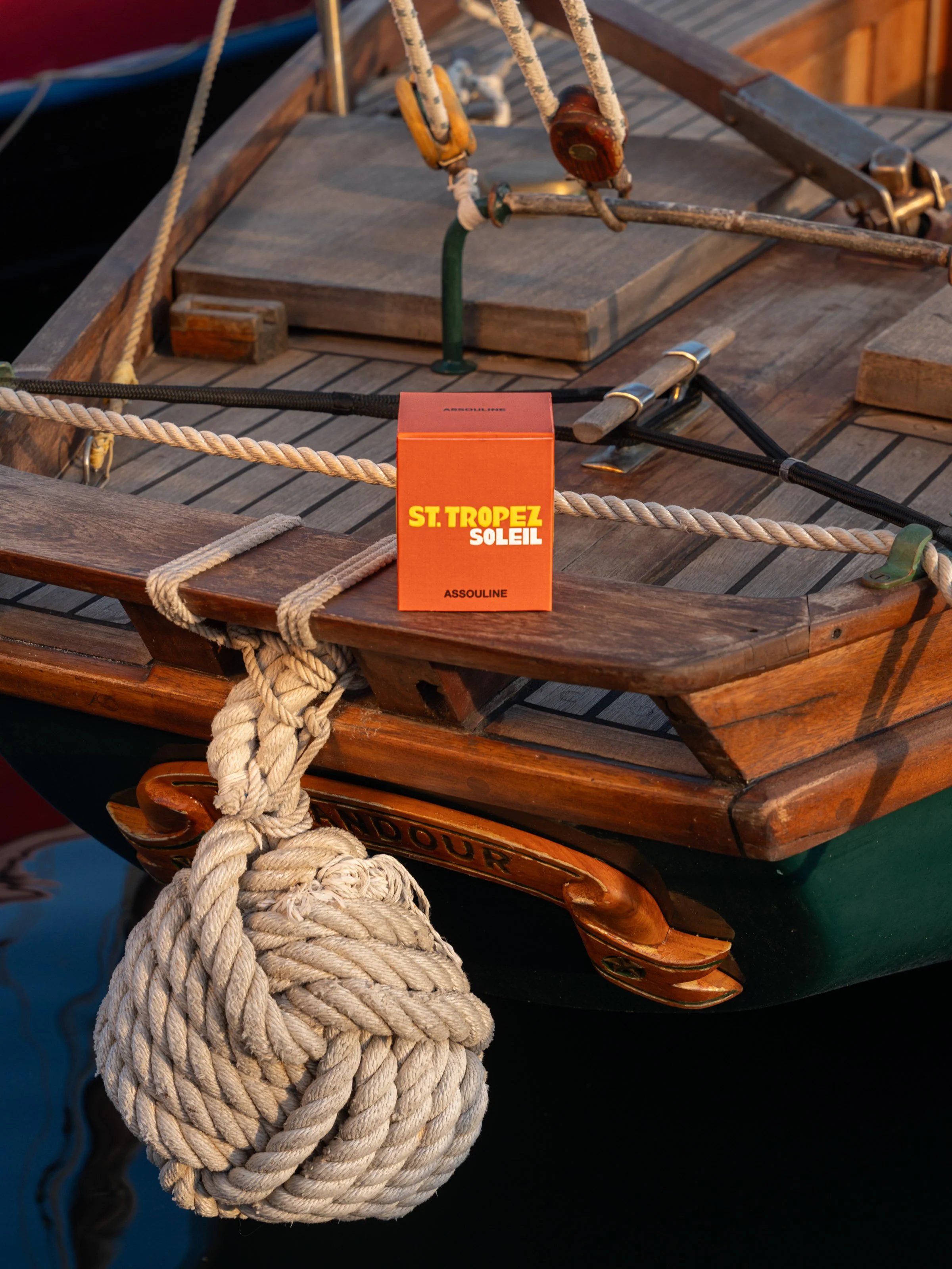 assouline st tropez candle-26- @charleshemon.jpg