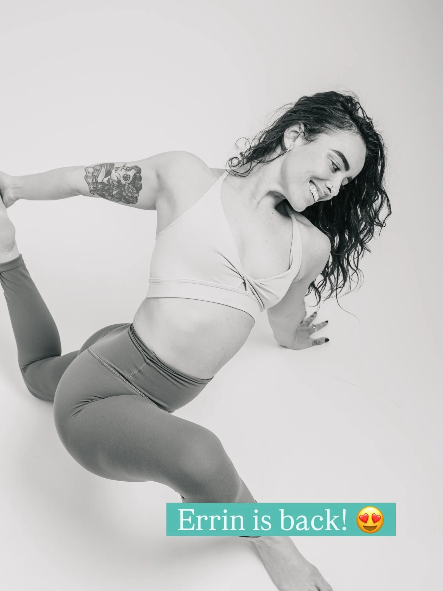 Save your yoga spot!💕 @errinfrancesca is visiting us for one Guest Teacher class on Friday - so happy to welcome her back 🫶

🧘 18:00 Open Flow @doktoryoga Studio 7