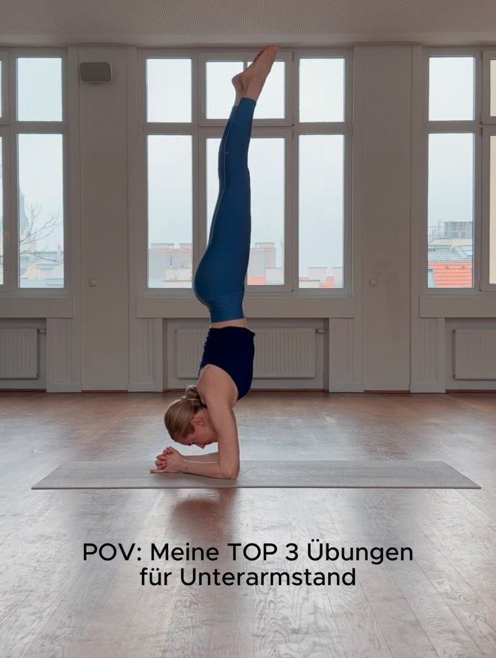 Auf den Unterarmen zu stehen macht so viel Spa&szlig;! 🤩 Allerdings habe ich ewig gebraucht, um es zu lernen&hellip; Diese drei &Uuml;bungen haben bei mir &bdquo;den Durchbruch&ldquo; gebracht! Daher m&ouml;chte ich sie mit allen teilen, denen es vi