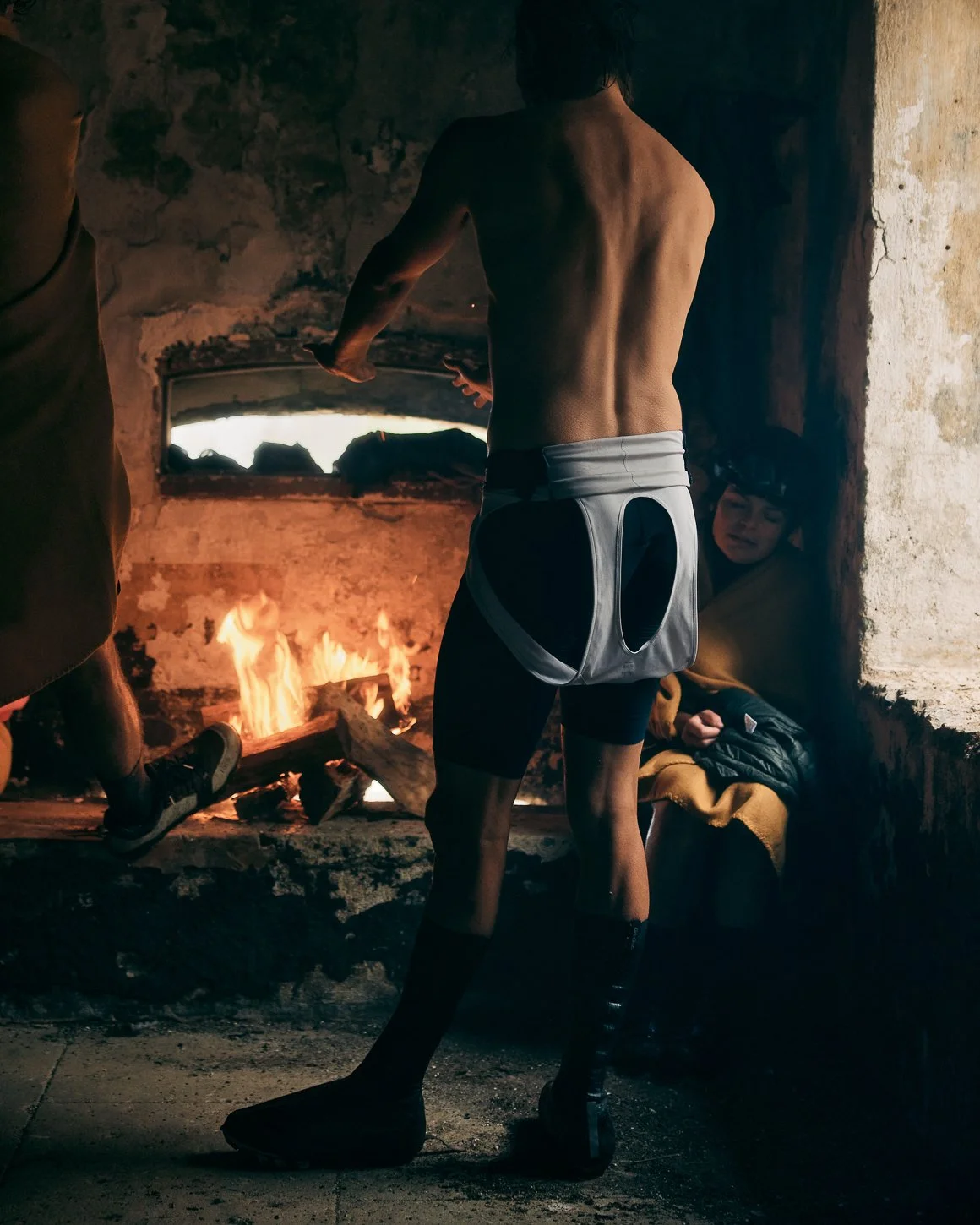 In the warmth of the fort, with blankets over shoulders, a fire doing its best, the mood slowly began to shift. Cold bodies warmed, hunger eased, breathing settled. Little by little, the edges softened.

A shared look: &ldquo;Ok&hellip; that was brut