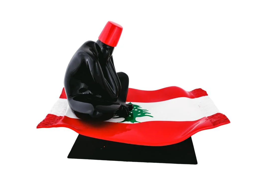 Samia Baroudi « Reflection on Lebanese Flag »
Ht: 30 cm Dim: 40 x 25 cm
