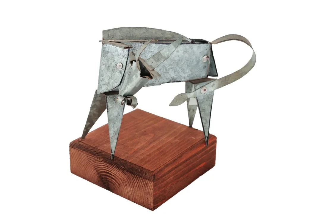 Hussein Madi « Toreau »
Dim : 17 x 10 cm Ht: 14 cm
