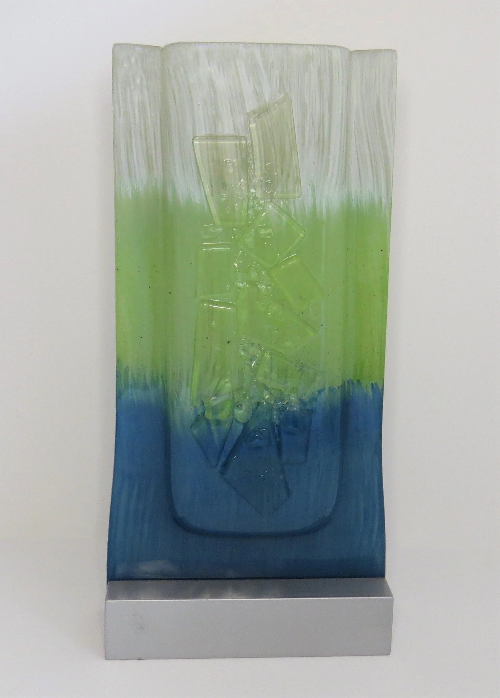 Height: 35 cm (with base: 4 cm). Lebanon, signed Cedre Verre, 21st century.