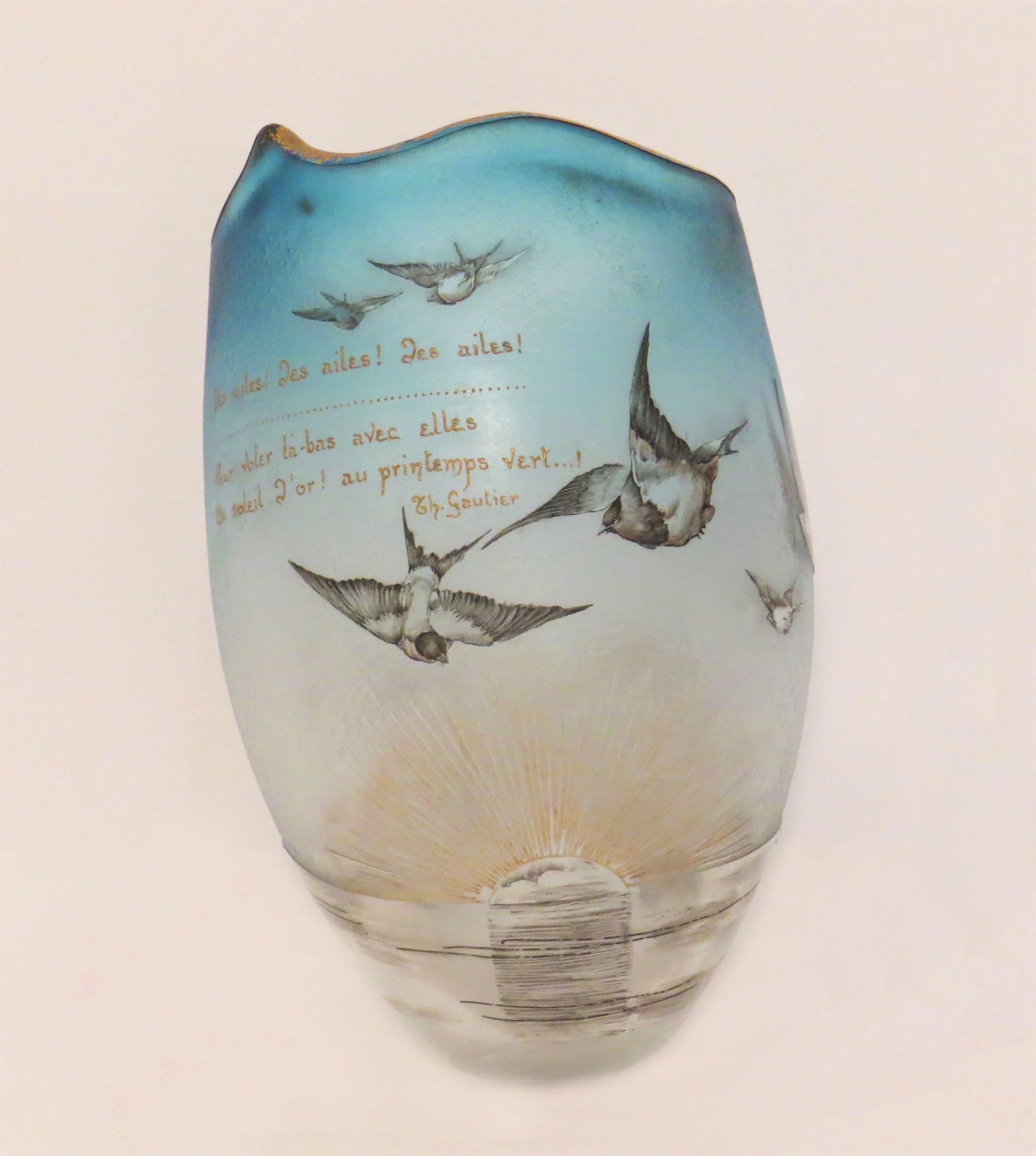 Height: 17 cm. France, 20th century.