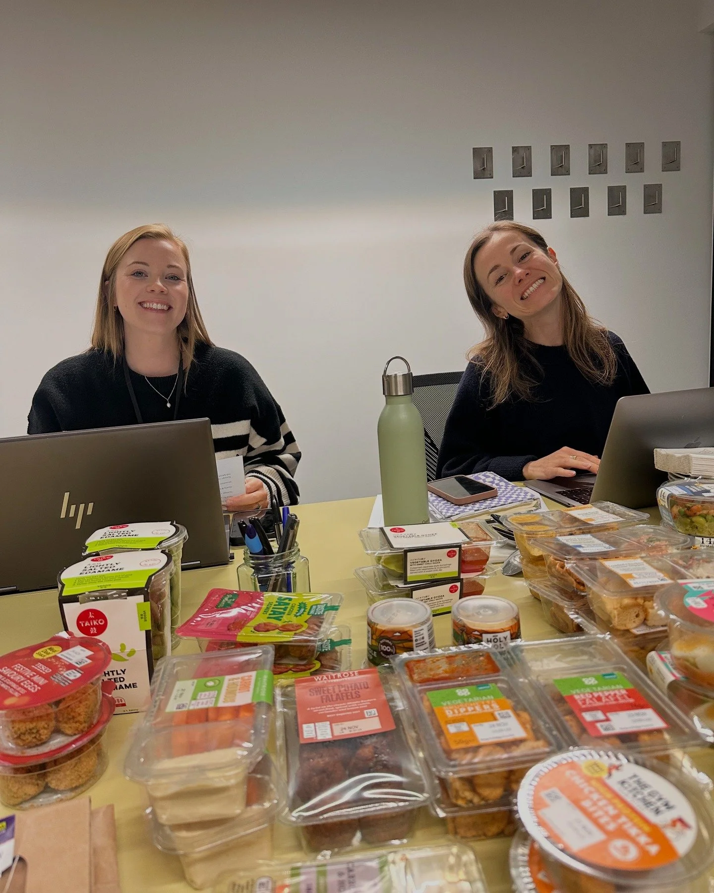 Factory fashionistas, all the greens and peanut butter cups, November kept us busy. Swipe through our top 10 moments! 

1.	Meal deals market review = lots of happy taste testers 😋
2.	Soup &amp; salad season is officially in full swing 🍂 
3.	Two fas