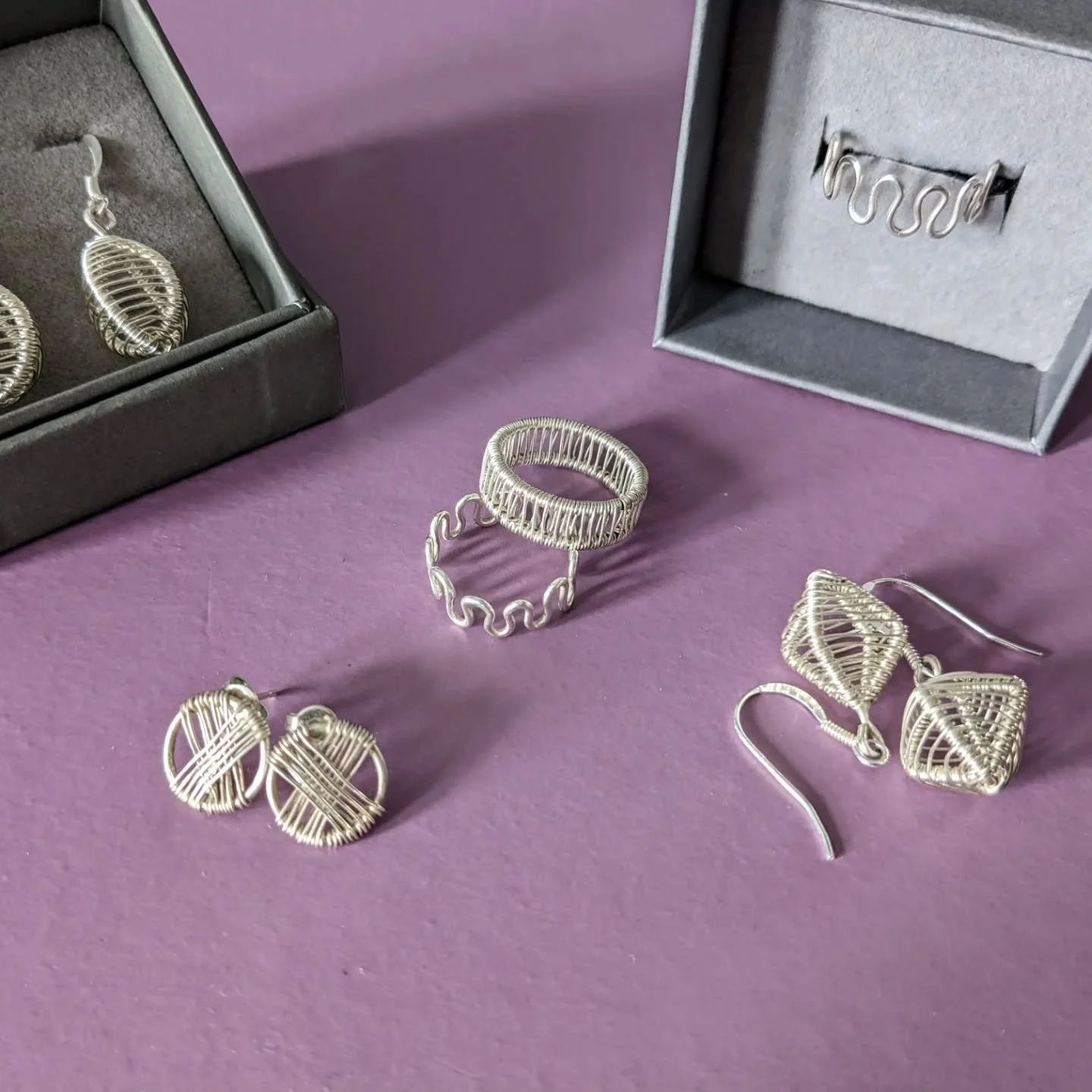 Just a reminder that all of these lovely pieces are ✨ still on sale ✨ everything 20% off✨

If you've had your eye on any of these pieces, now is the time to treat yourself!

Everything 20% off on my website for the rest of January 😆

Link in bio ---