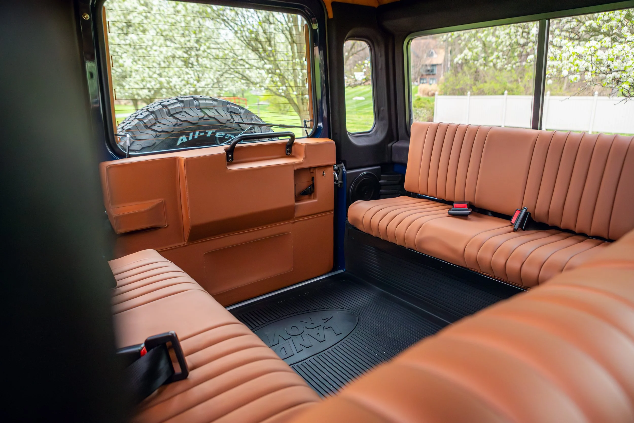 Pangaea_Classics_Defender110_00058-Enhanced-NR.jpg