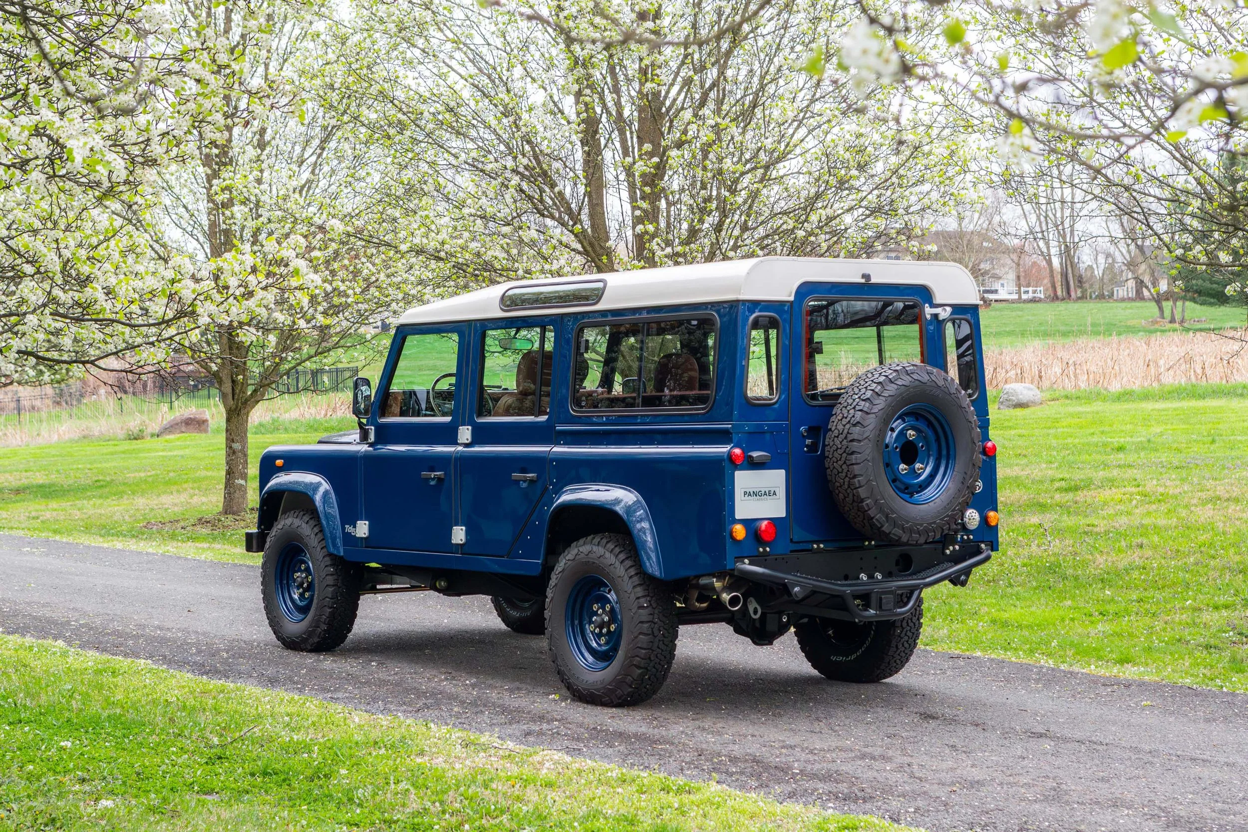 Pangaea_Classics_Defender110_00033-Enhanced-NR.jpg