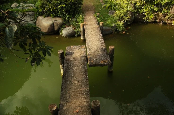 A one-to-one field: private relational space