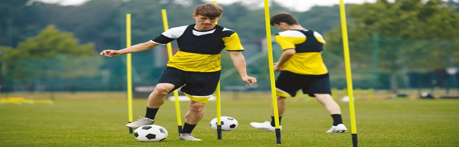 How to Select the Right Football Academy for Your Kids? — ISM Sports