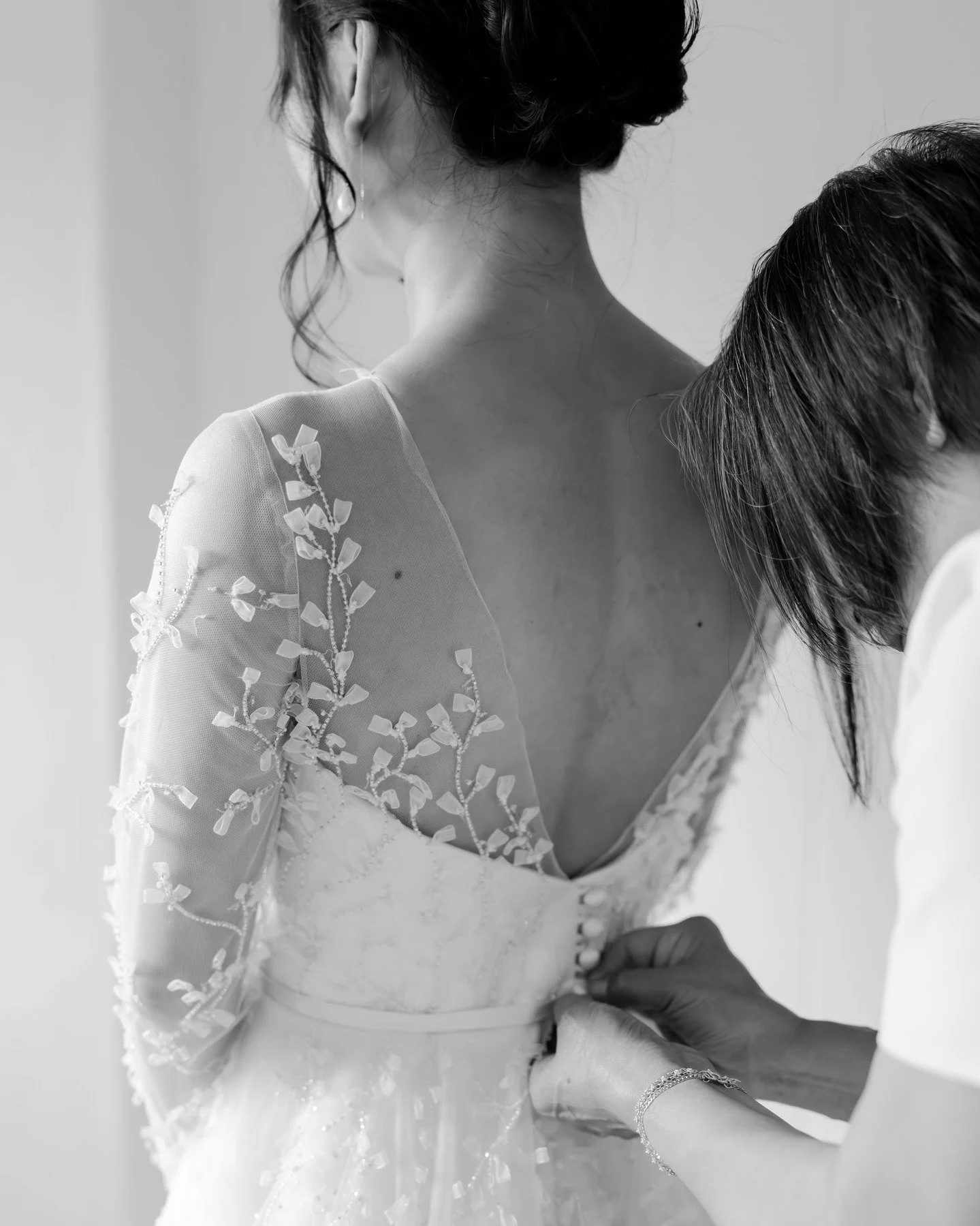 Ritual.

There's lots of traditions within weddings that are beautiful, and one I particularly love is having your closest person help you get dressed.

Commonly this might be your mum, sibling or best friend. Whoever you choose in this moment is you