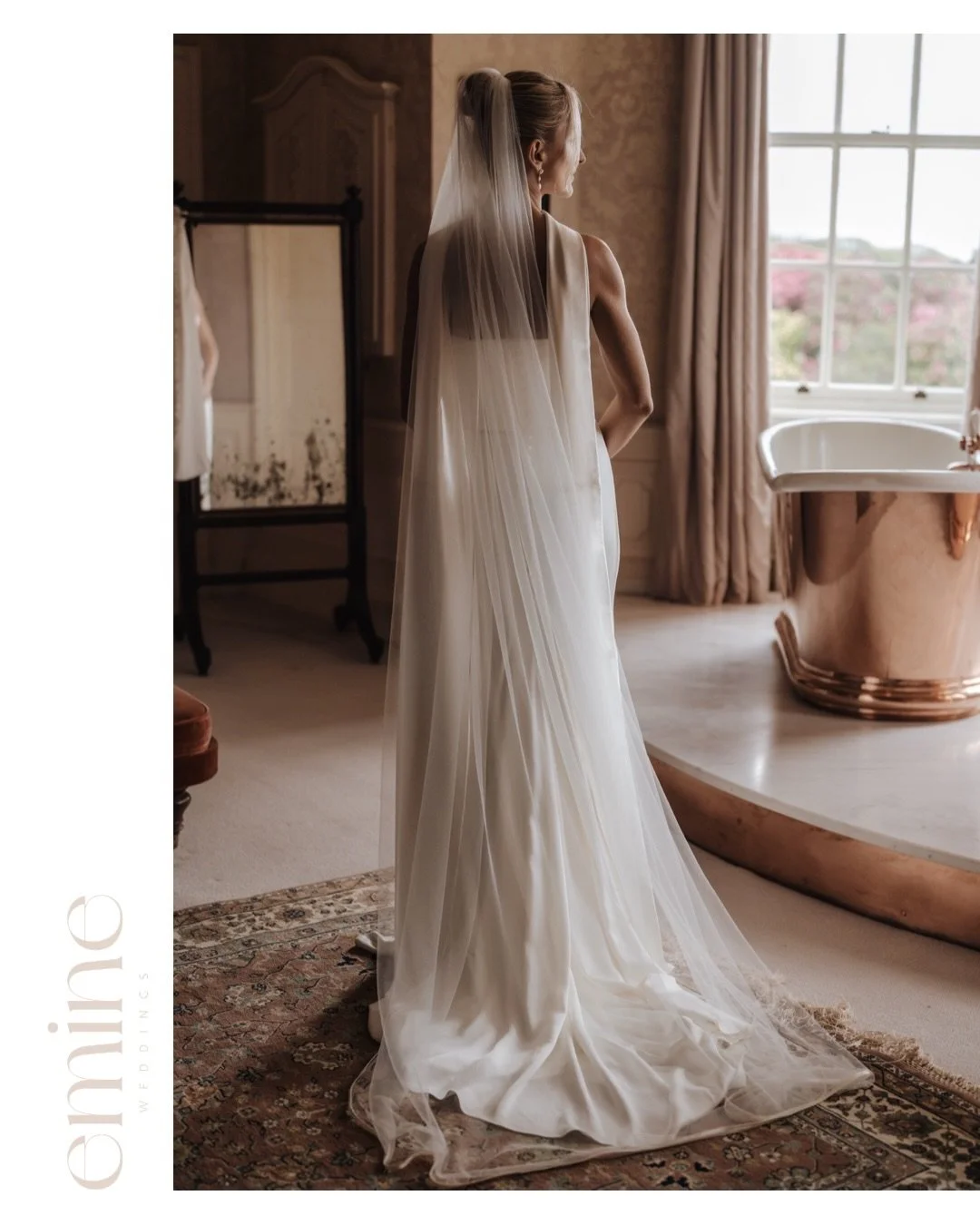 Nearly a whole year since this incredible wedding for A &amp; J @pylewellpark 💕

Spring is such a beautiful time of the year to get married.