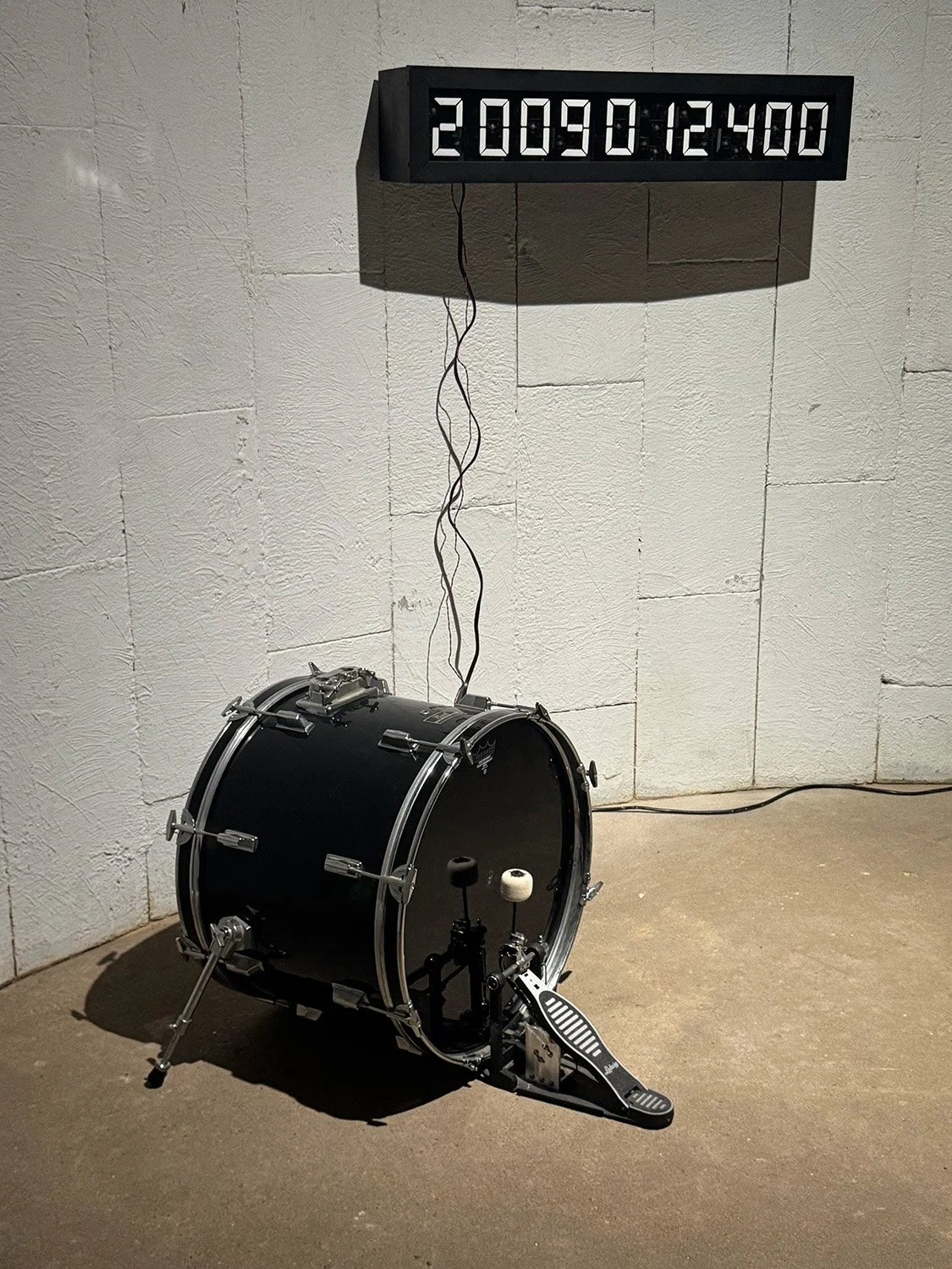 Alicia Eggert, "Pulse Machine"