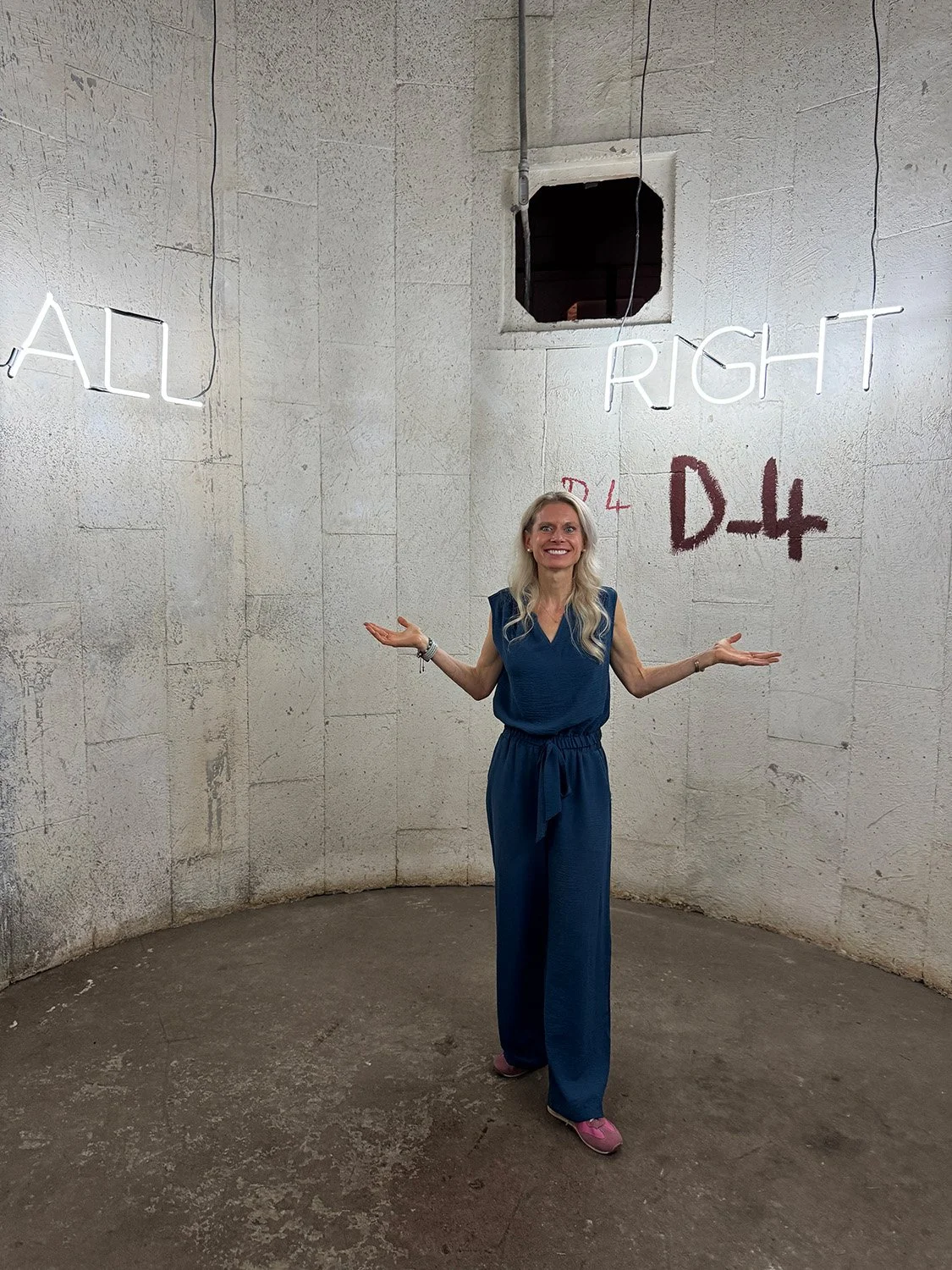 A guest by Alicia Eggert's installation "Right Now"