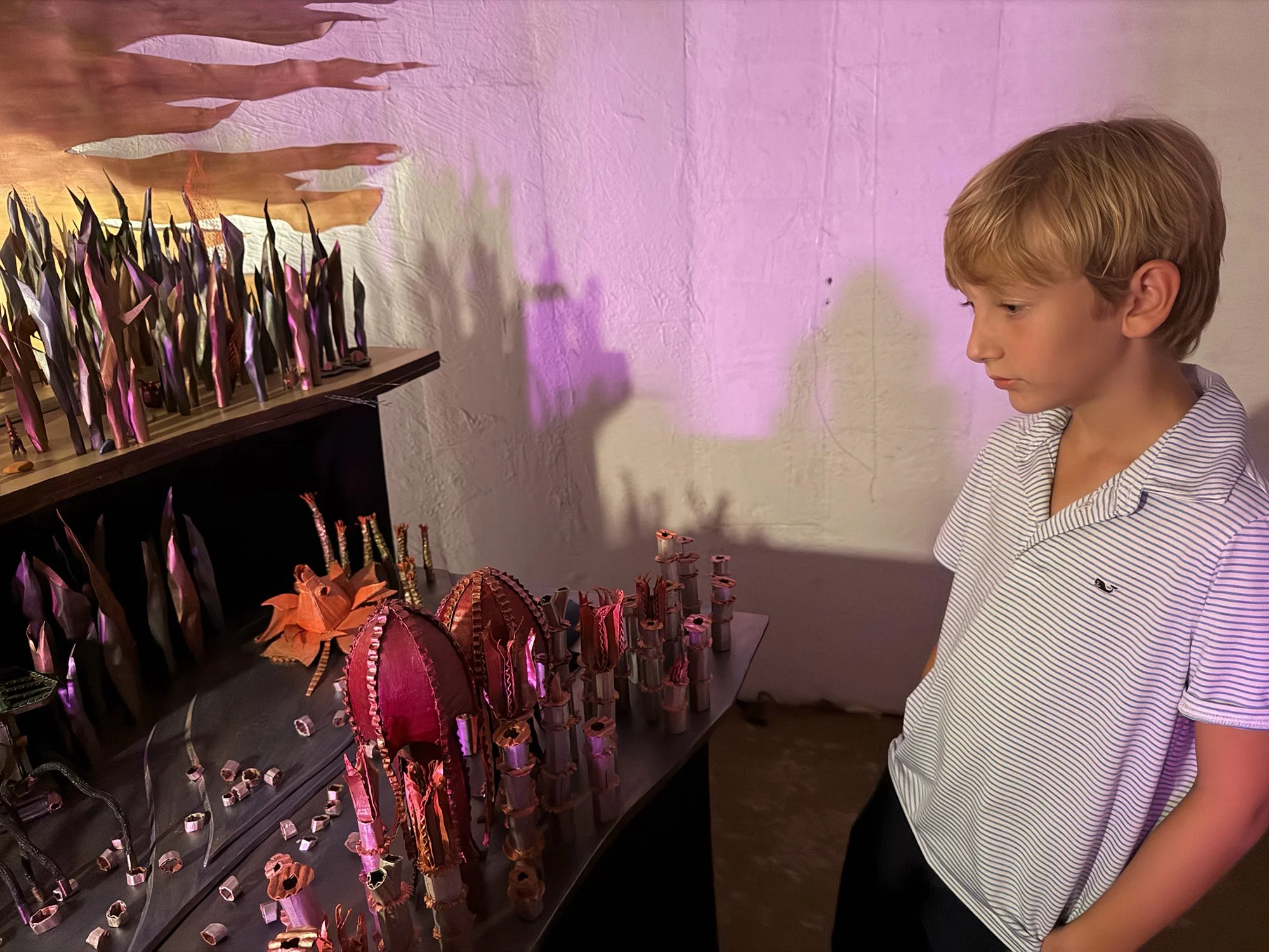 A guest by Gladys Poorte's installation "The Birds are Silent"
