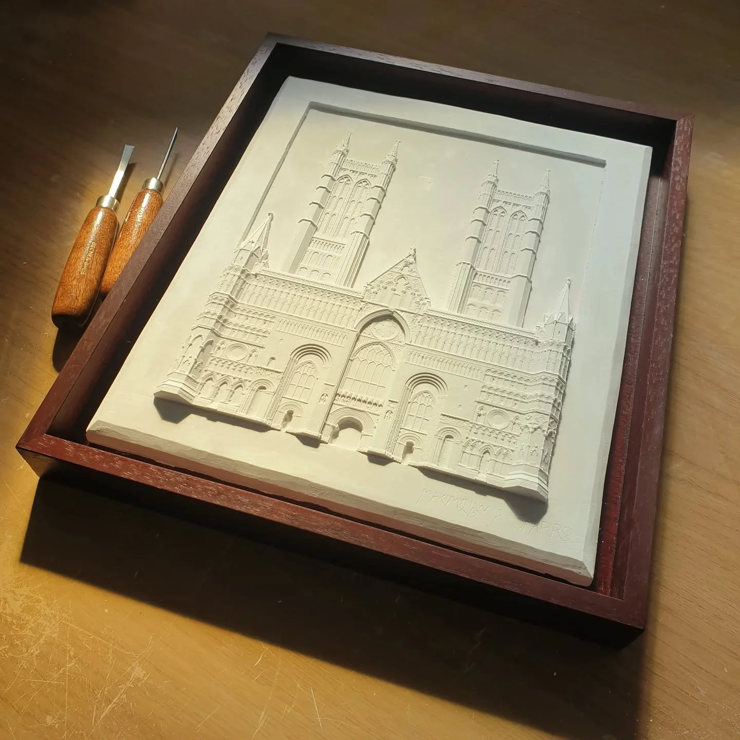 Lincoln Cathedral

Completed as part of a very sweet commission.  The commissioner's husband grew up in Lincoln, riding the milk float with his father the milkman.  His favourite memory, I was told, was the first rays of the sun striking the golden s