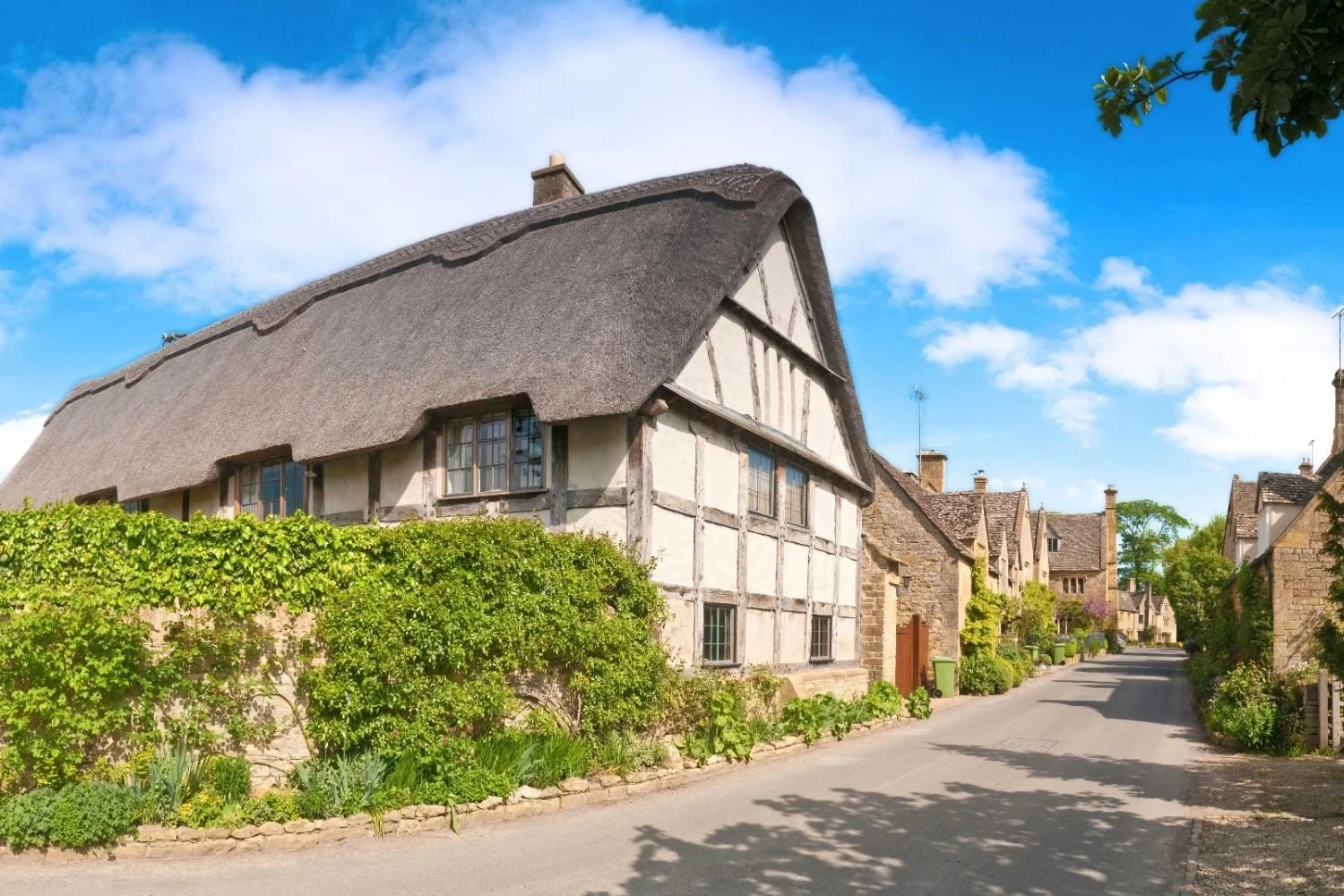 Thatched home in Dorset village
