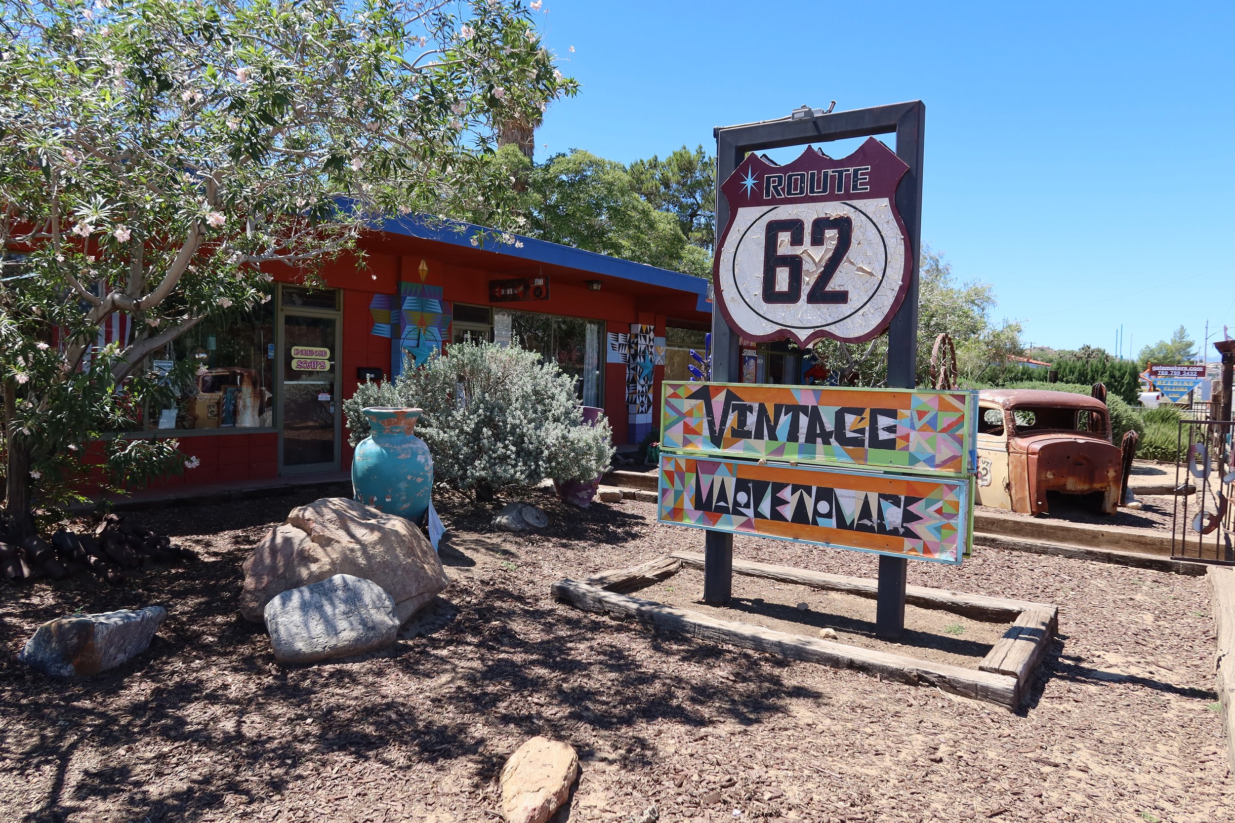 Route 62 vintage marketplace