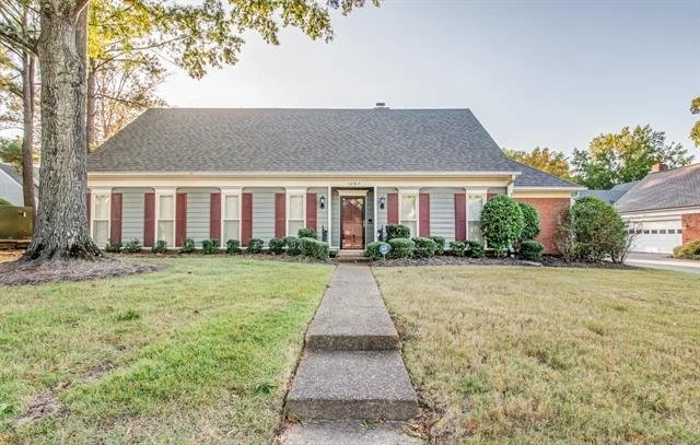 Germantown, TN  $384,650
