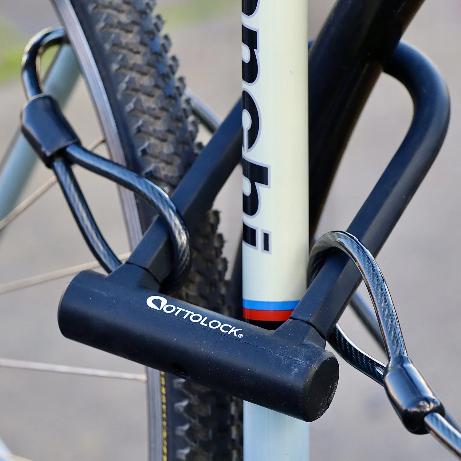 SIDEKICK U-Lock + Cable Bundle — OTTOLOCK