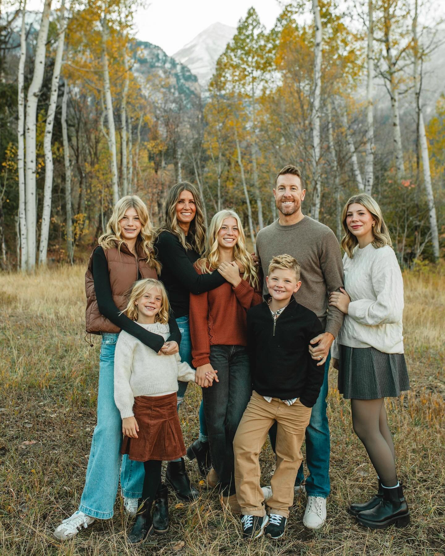 The beautiful Williams family! 😍🍁🍂