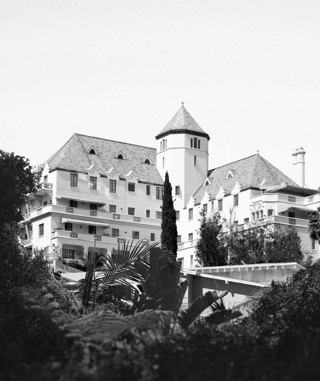 CH-EX-BW Chateau Exterior Large.jpeg