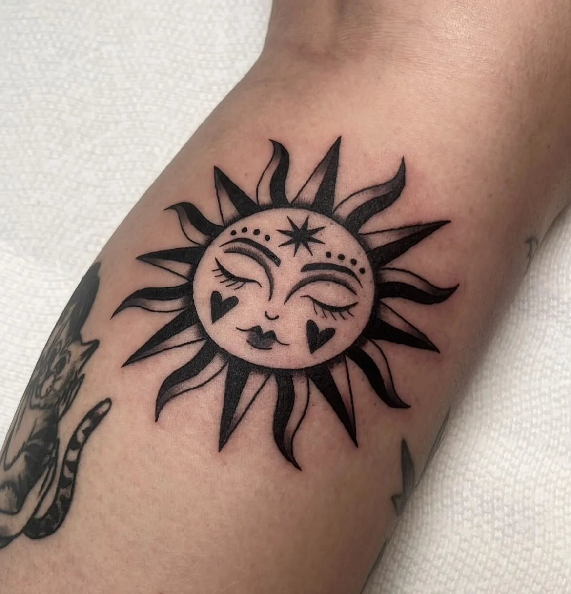 A few tattoos made recently! 
Thank you all for getting tatted up 🖤