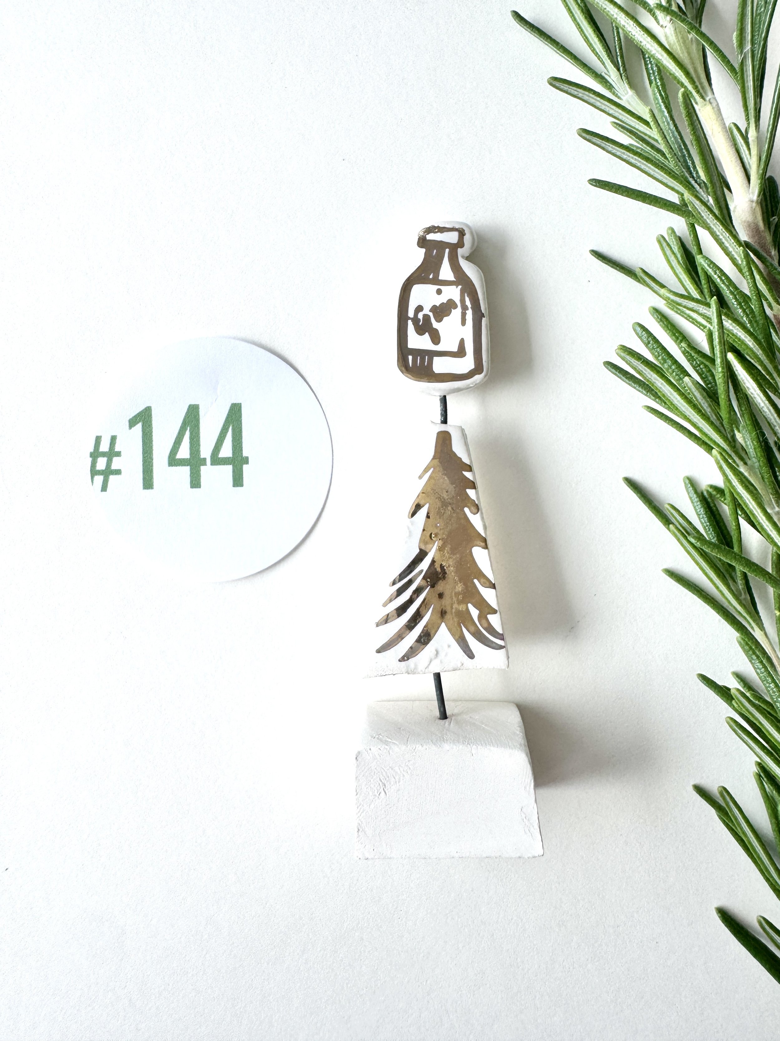 Gin Fir Xmas Gold Lustre #144
