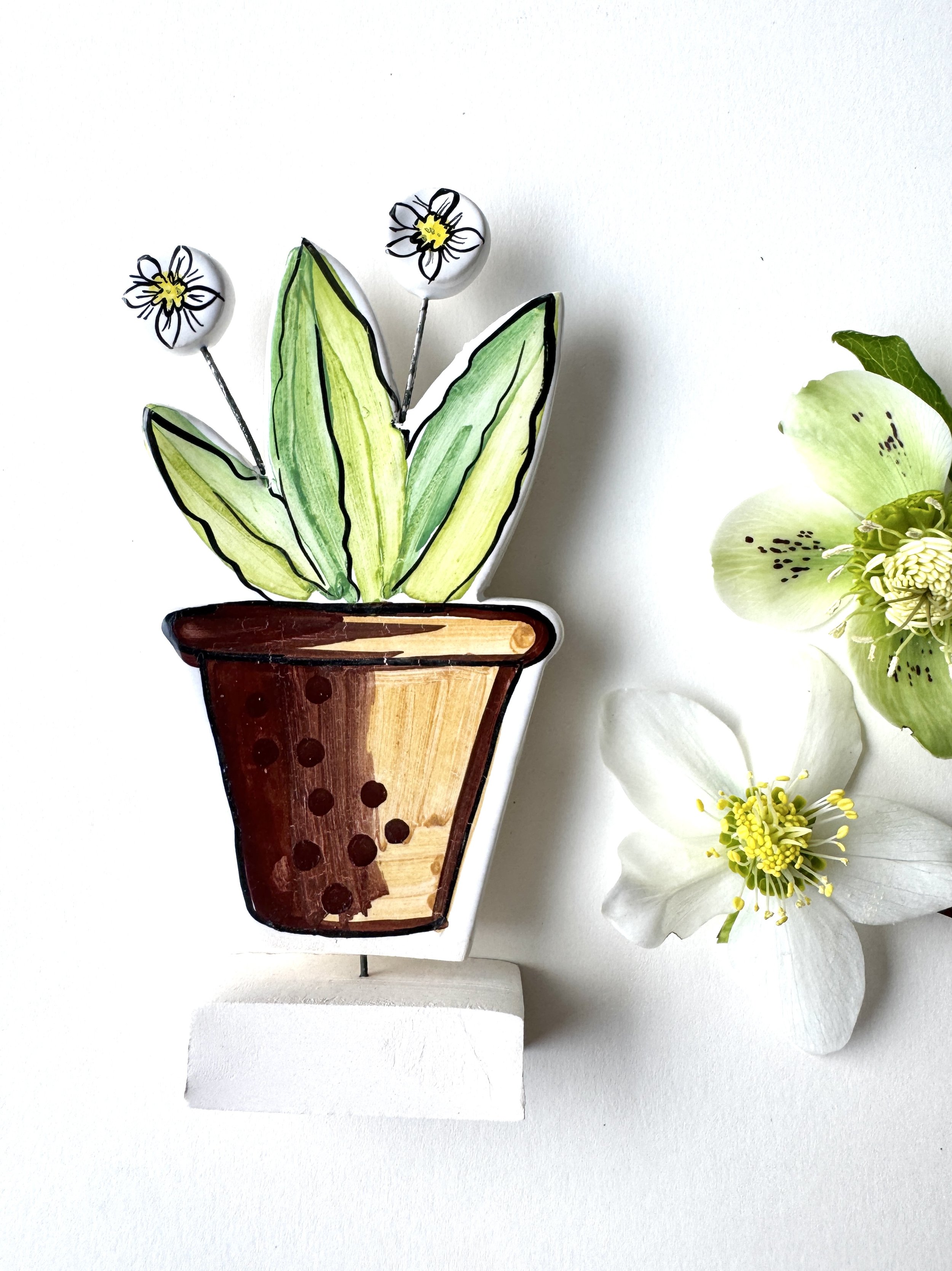 Daisy Flowerpot pottery ornament