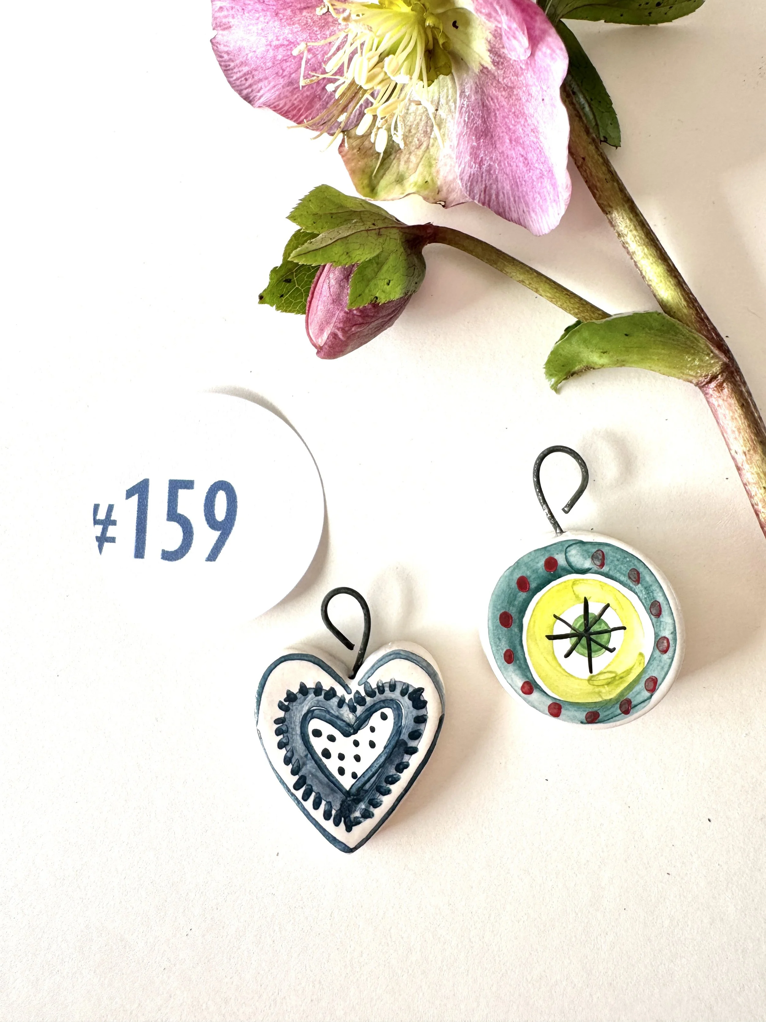 #159 Small Charms Heart and Circle