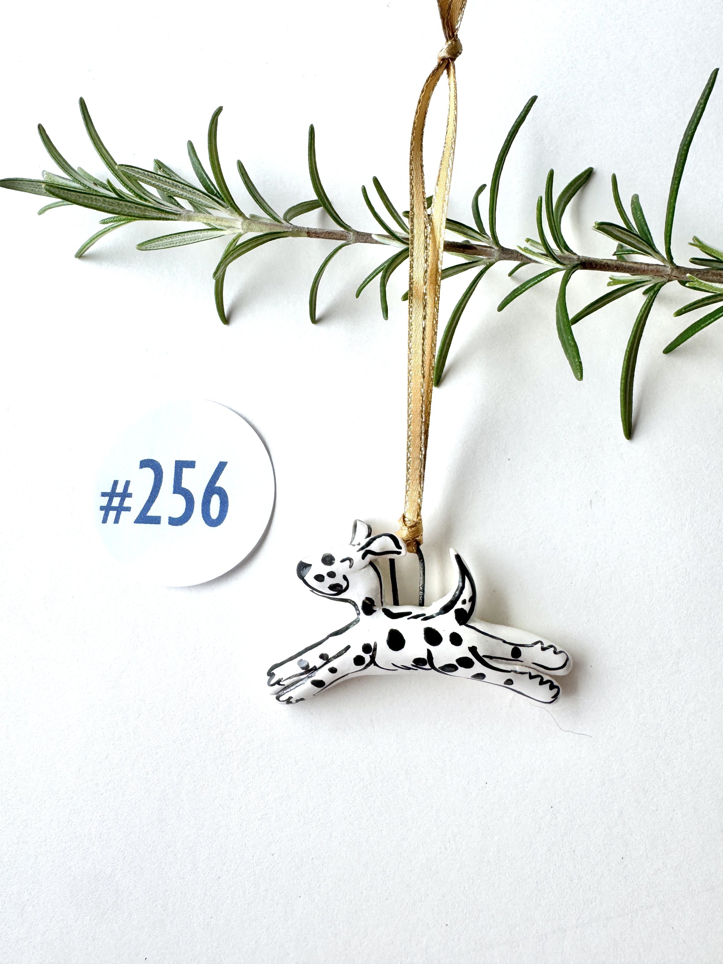 #256 Tiny Spotty Dog