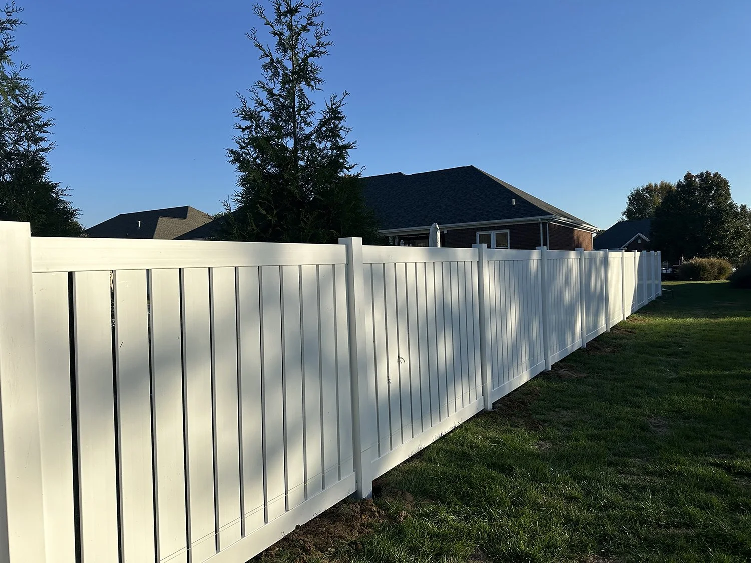 heritage-fence-commercial-residential-paducah-murray-benton-draffenvile-kentucky-vinyl-fencing-12.jpeg