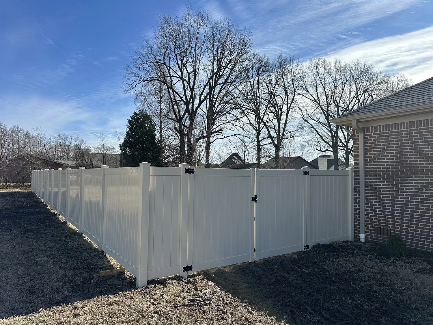 heritage-fence-commercial-residential-paducah-murray-benton-draffenvile-kentucky-vinyl-fencing-2.jpeg