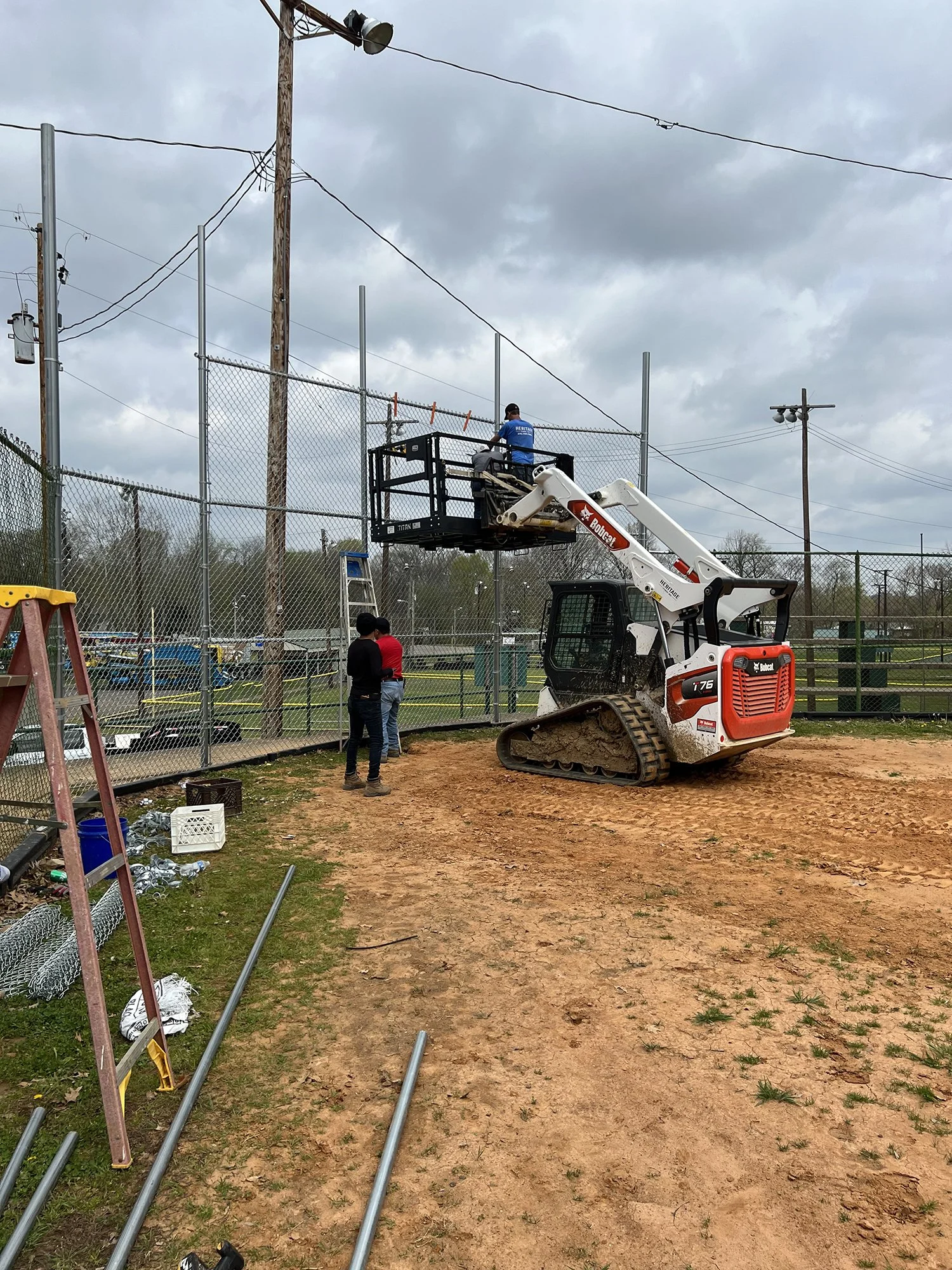 heritage-fence-commercial-residential-paducah-murray-benton-draffenvile-kentucky-chain-link-fencing-2.jpeg