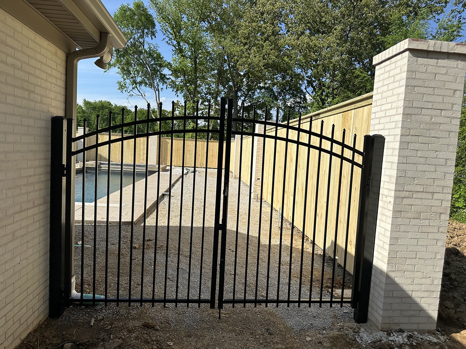 heritage-fence-commercial-residential-paducah-murray-benton-draffenvile-kentucky-aluminum-fencing-13.jpeg
