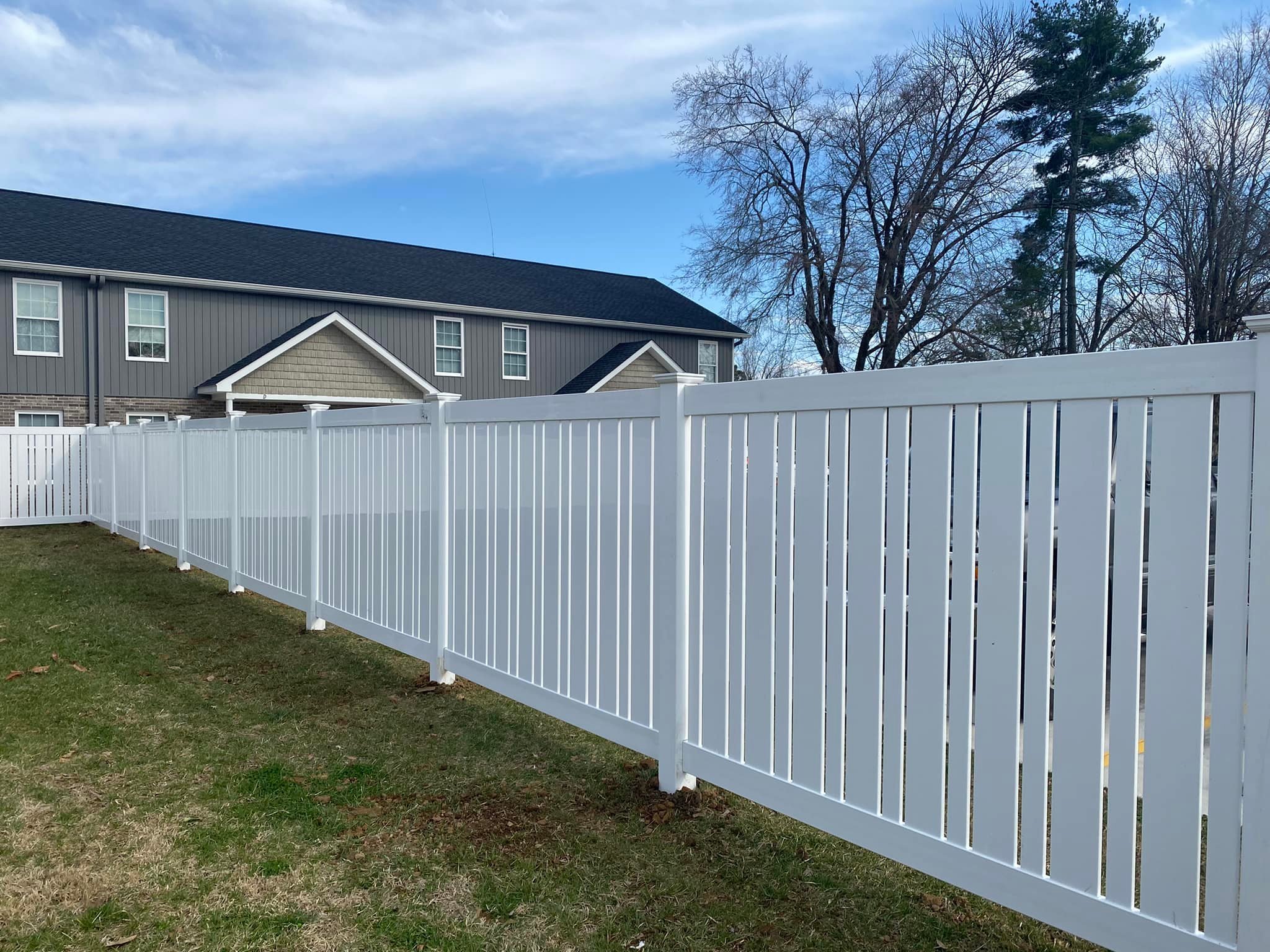 heritage-fence-commercial-residential-paducah-murray-benton-draffenvile-kentucky-vinyl-fencing-21.jpg
