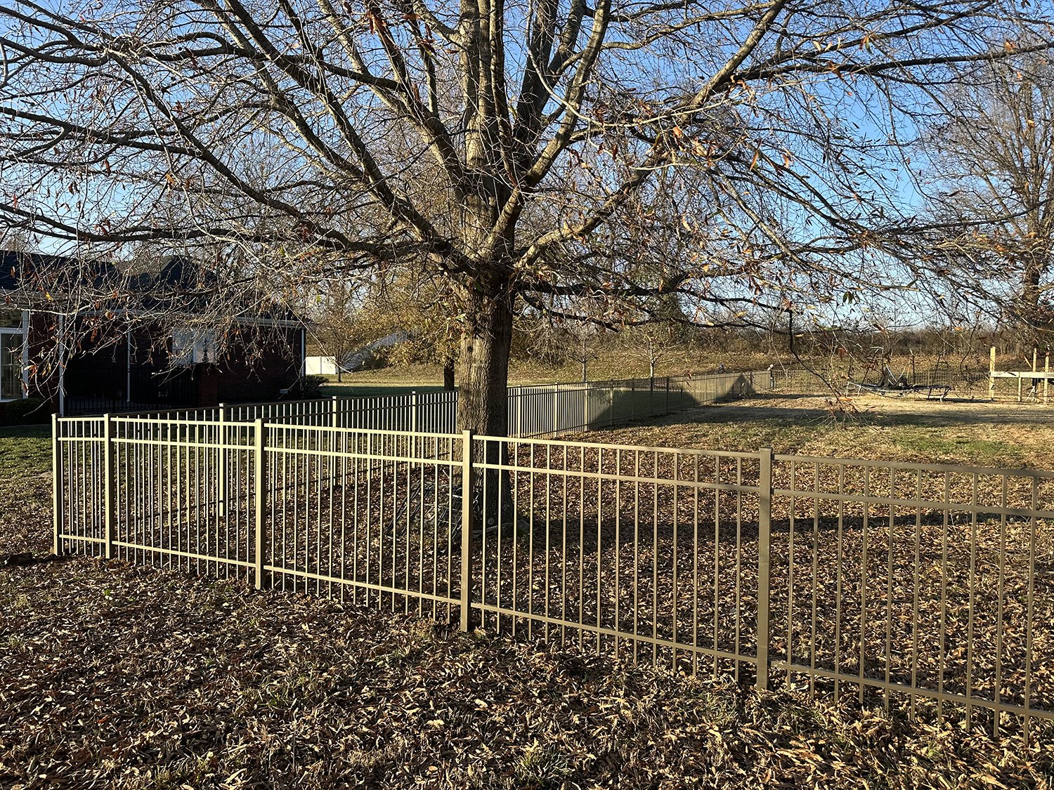 heritage-fence-commercial-residential-paducah-murray-benton-draffenvile-kentucky-aluminum-fencing-24.jpeg
