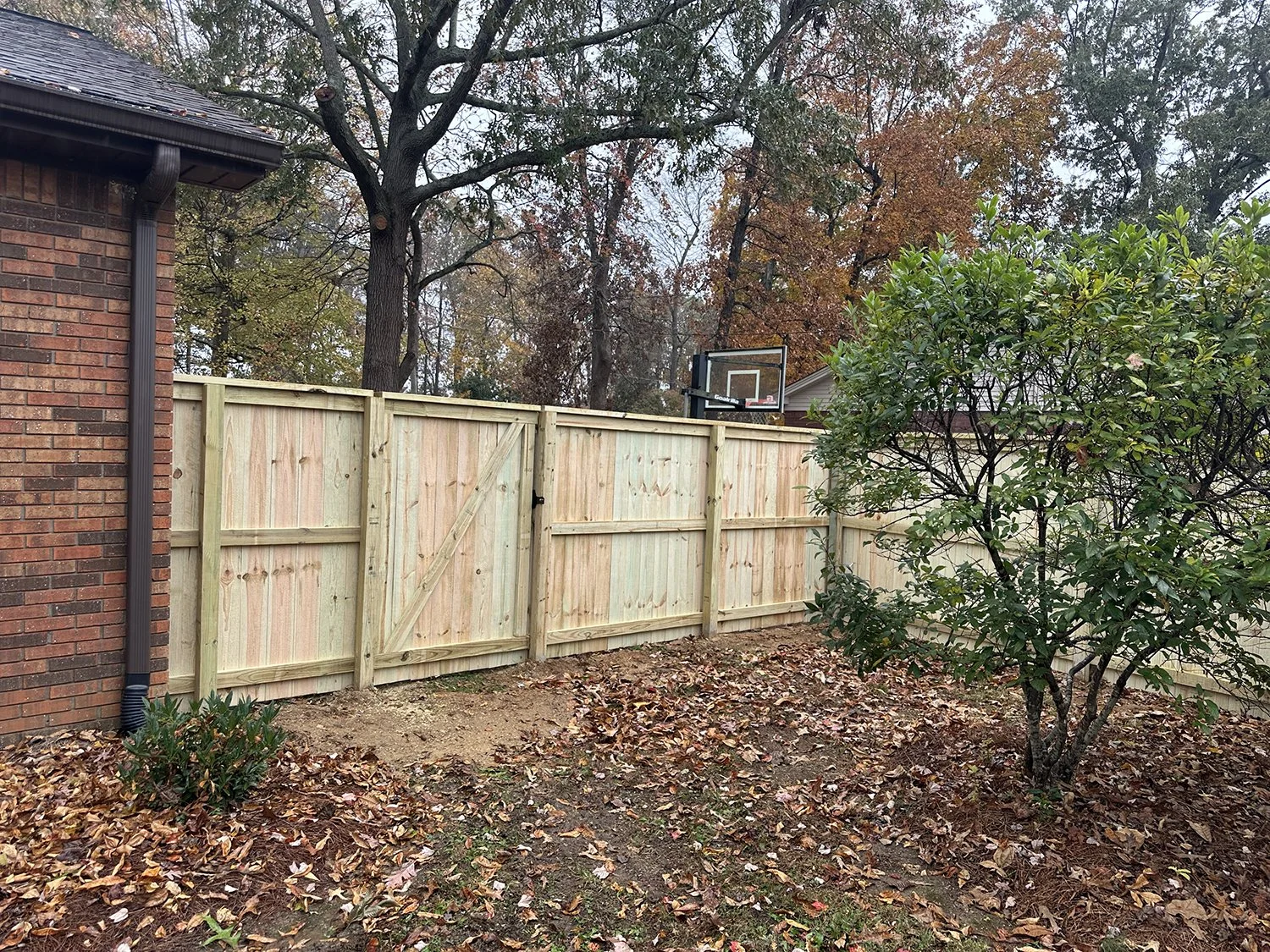 heritage-fence-commercial-residential-paducah-murray-benton-draffenvile-kentucky-wood-fencing-19.jpg