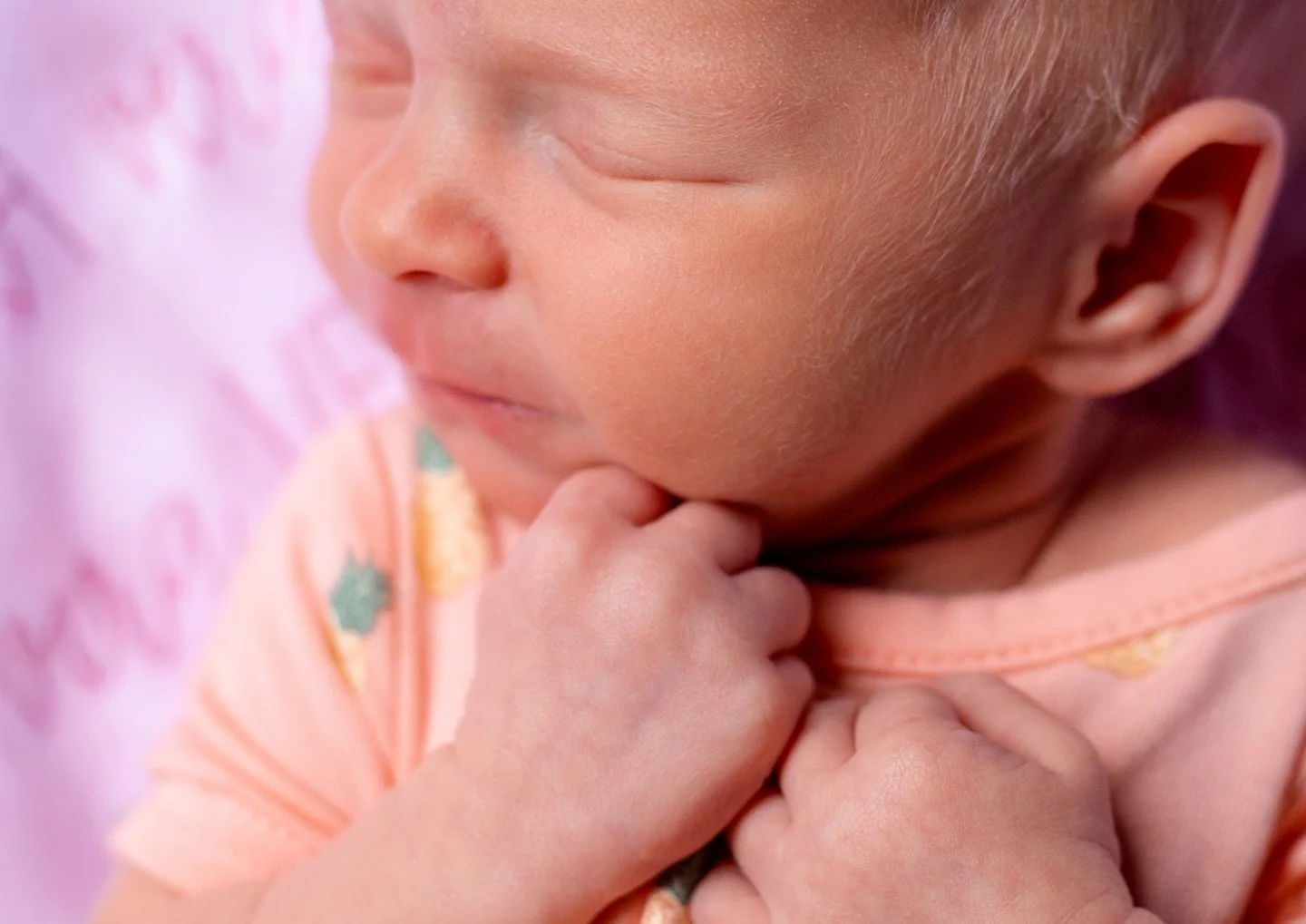 The tiniest toes
The wrinkly little fingers
That brand new baby smile

These are the details that change in the blink of an eye &mdash; the ones you&rsquo;ll want to remember forever. 

Newborn sessions will always have my heart&hellip;especially whe