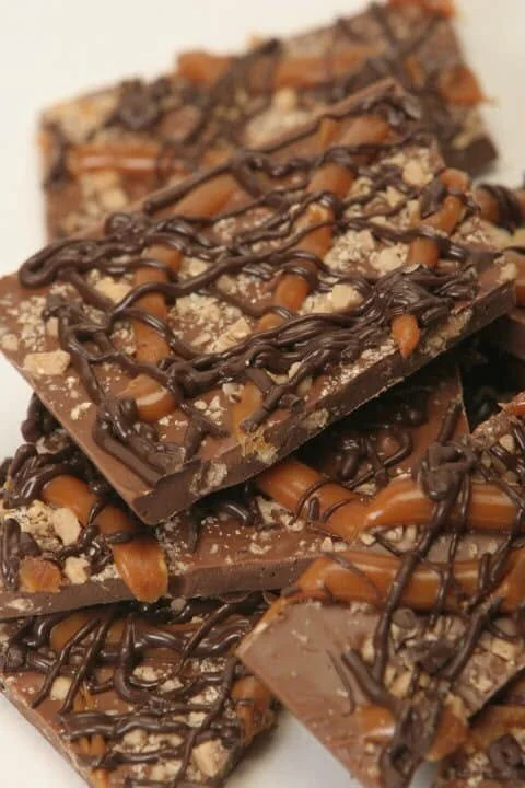Chocolate caramel nut bark