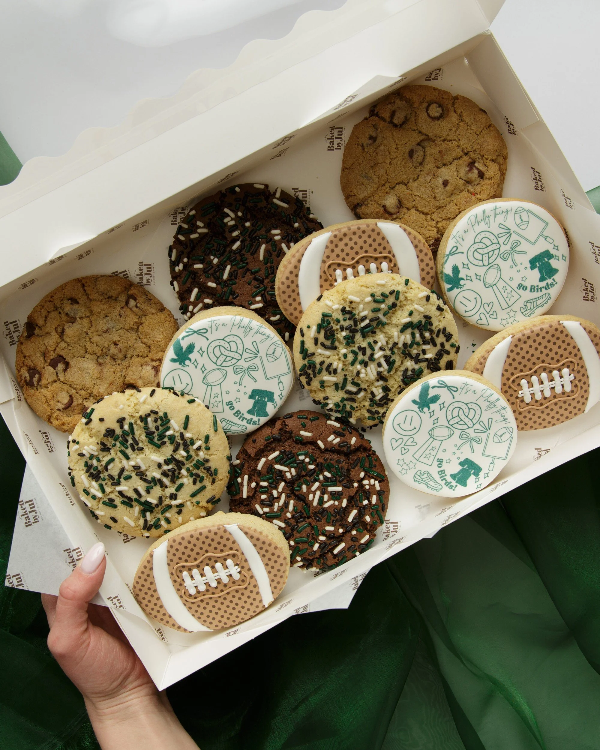 Eagles Game Day Cookie Box – 12 Pack