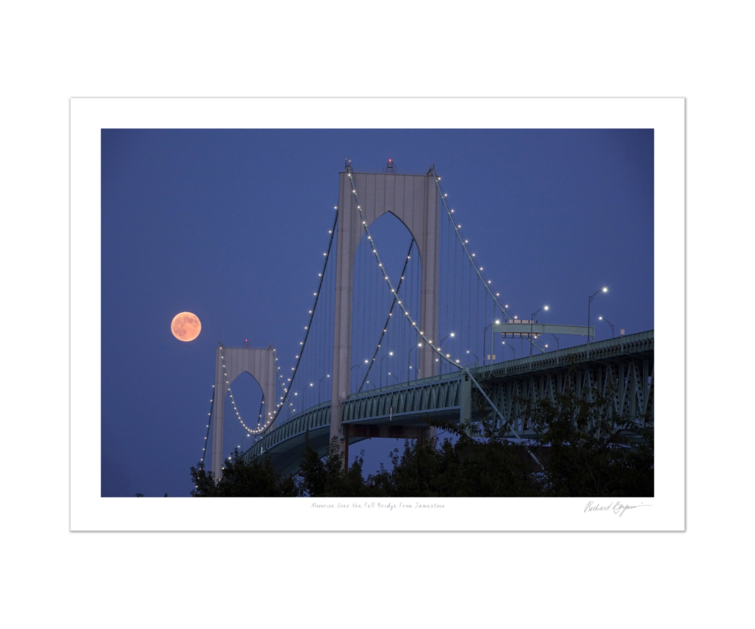 RX10C5102-Jamestown-moonrise.jpg