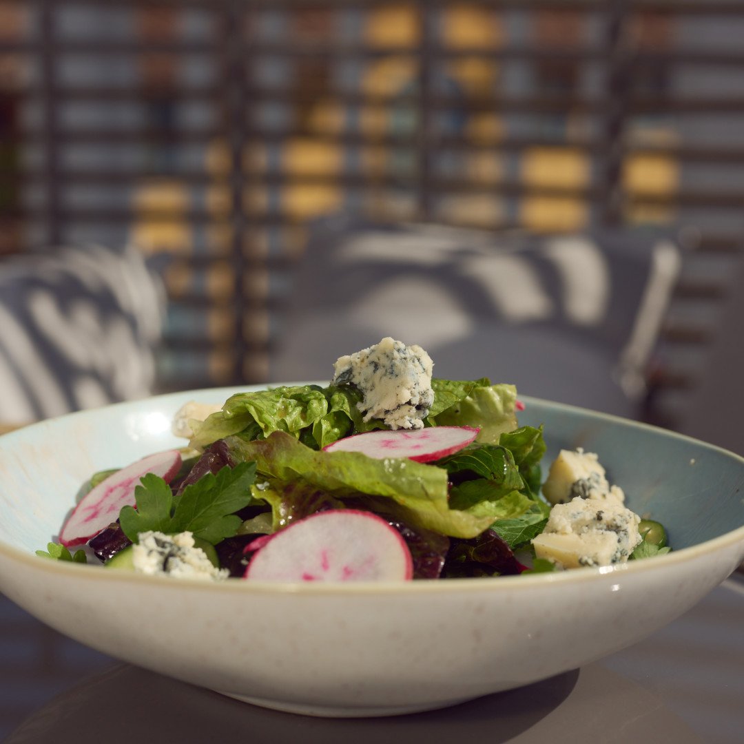 Food tastes better in Pismo Beach.

#CBH #cypressbeachhouse #rooftop #pismo #pismobeach #oceanview #cocktail #innatthepier