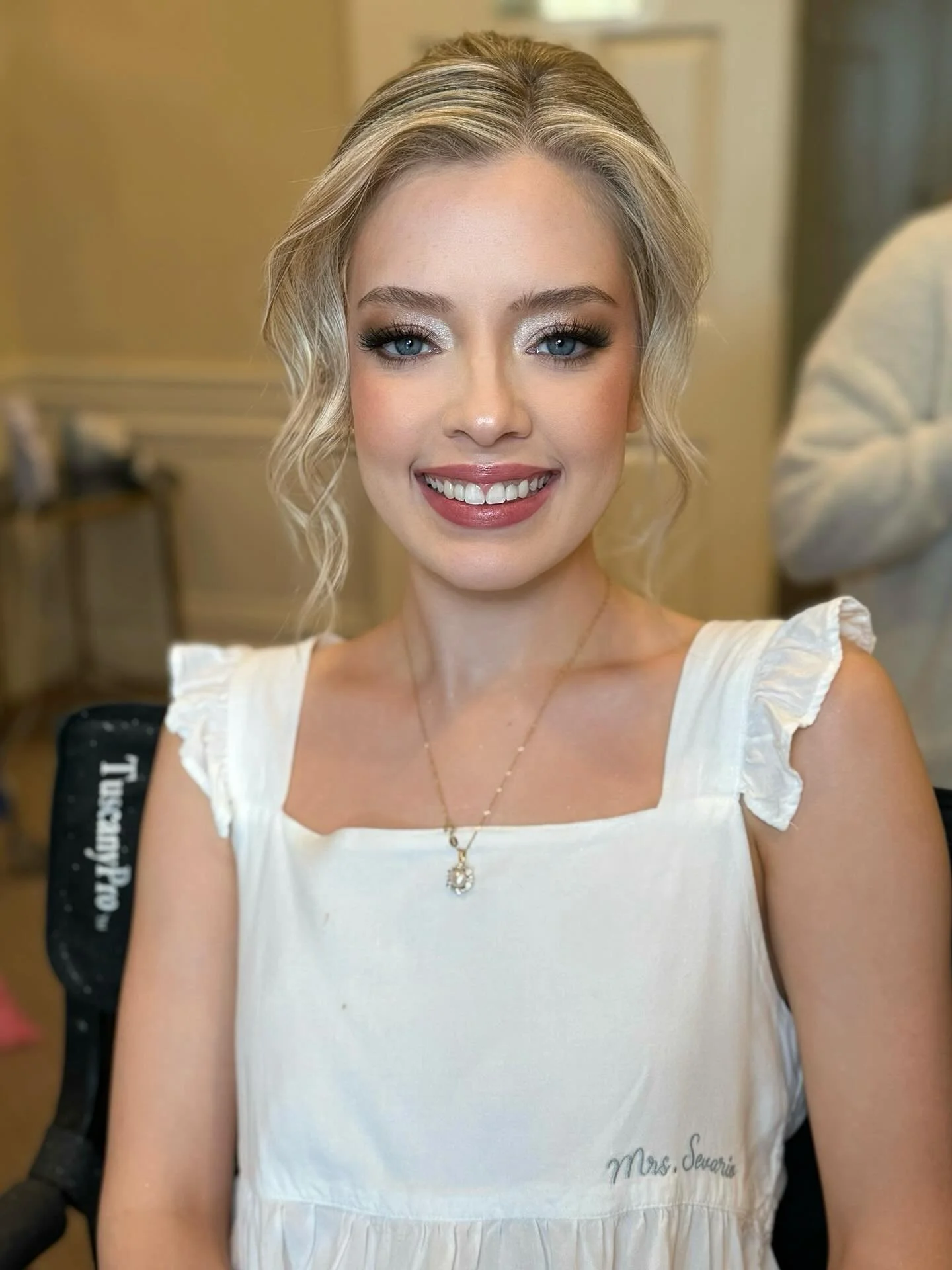 absolutely gorgeous Courtney!!! 🤍 I had the honor of doing her bridal glam for her wedding day &mdash; timeless, classy, and effortlessly elegant! ✨ // Alexia Solano Wedding 
Hair beautifully styled by Rubi