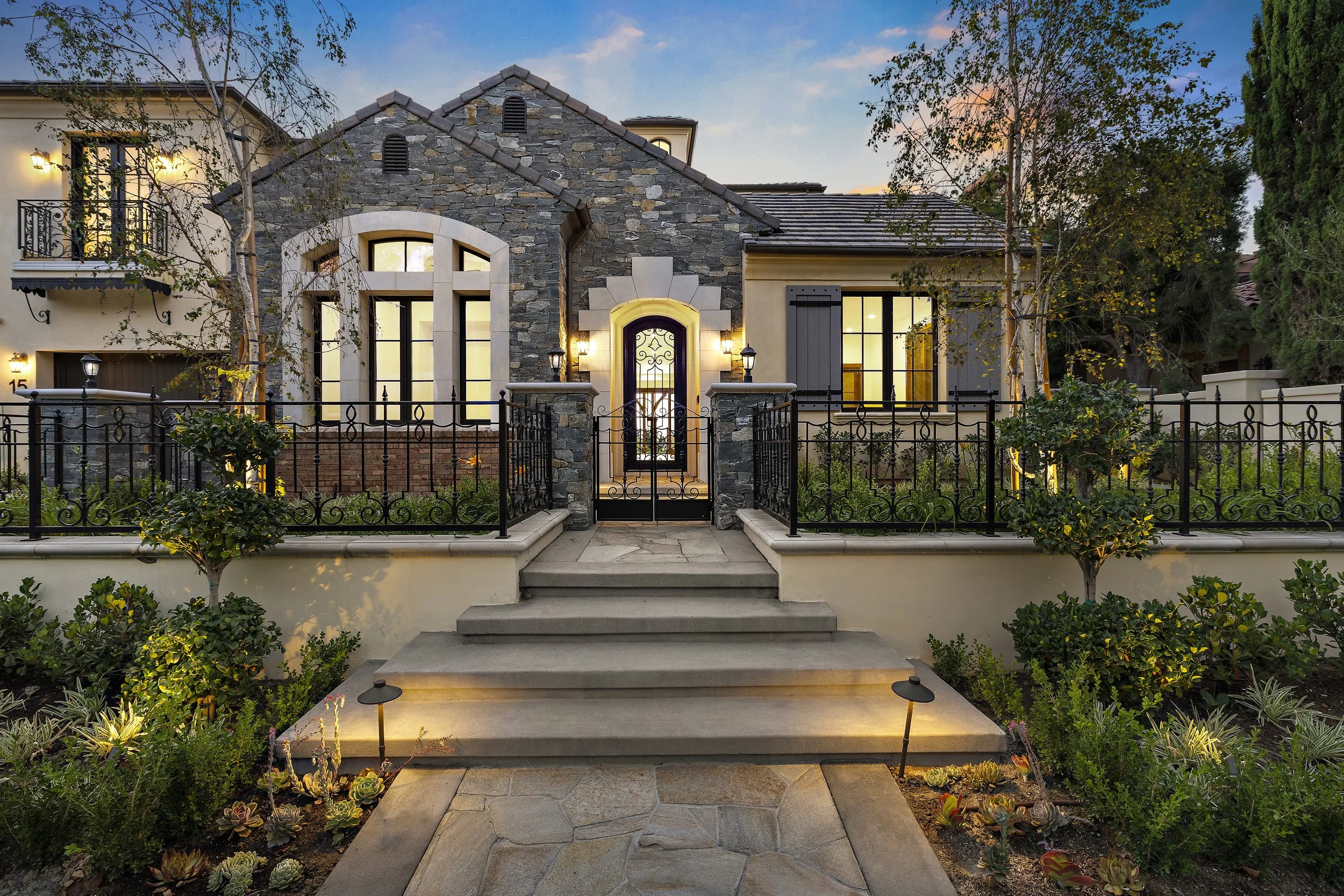 15Alexa5.jpg