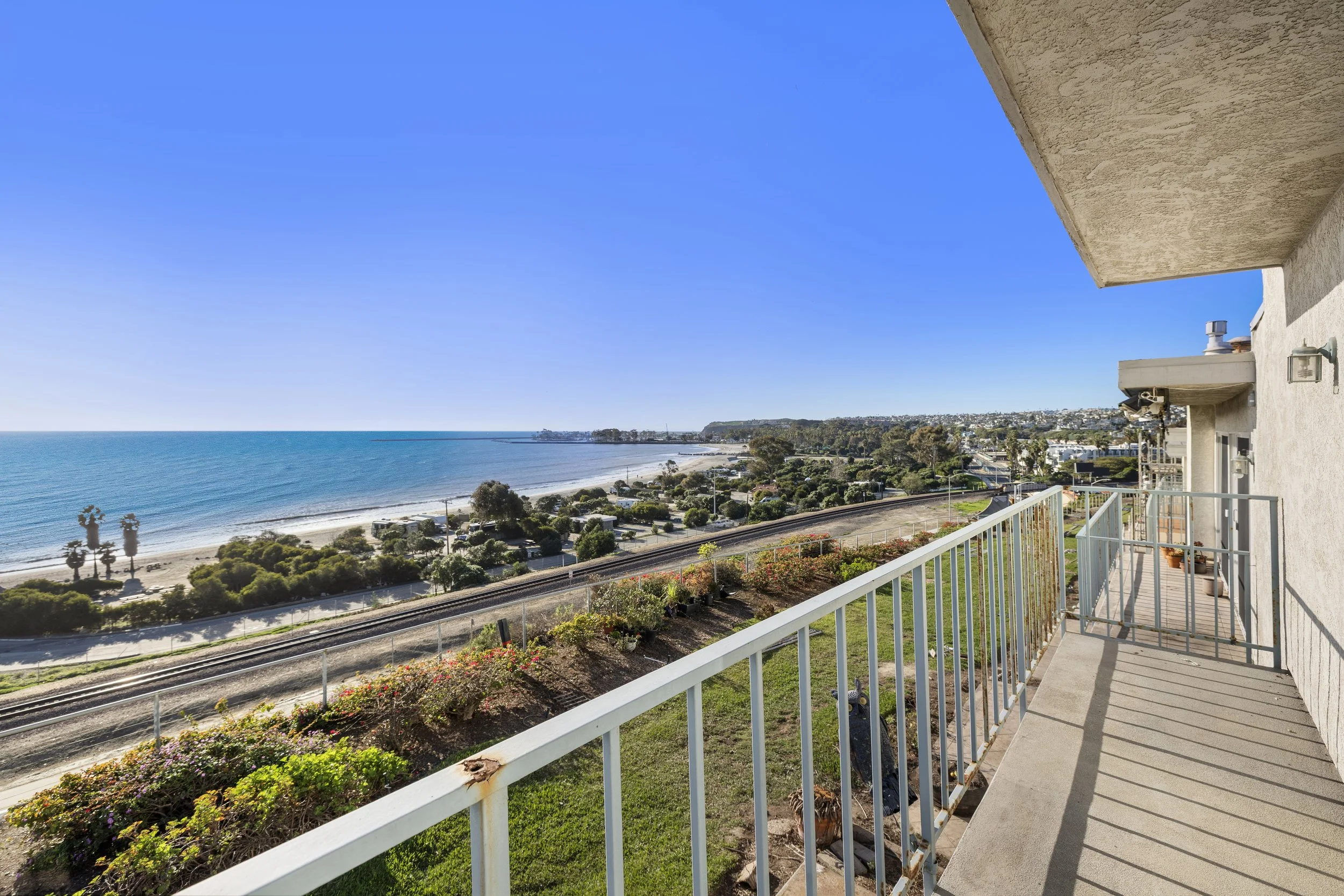 14-print-25912 Dana Bluff W14.jpg