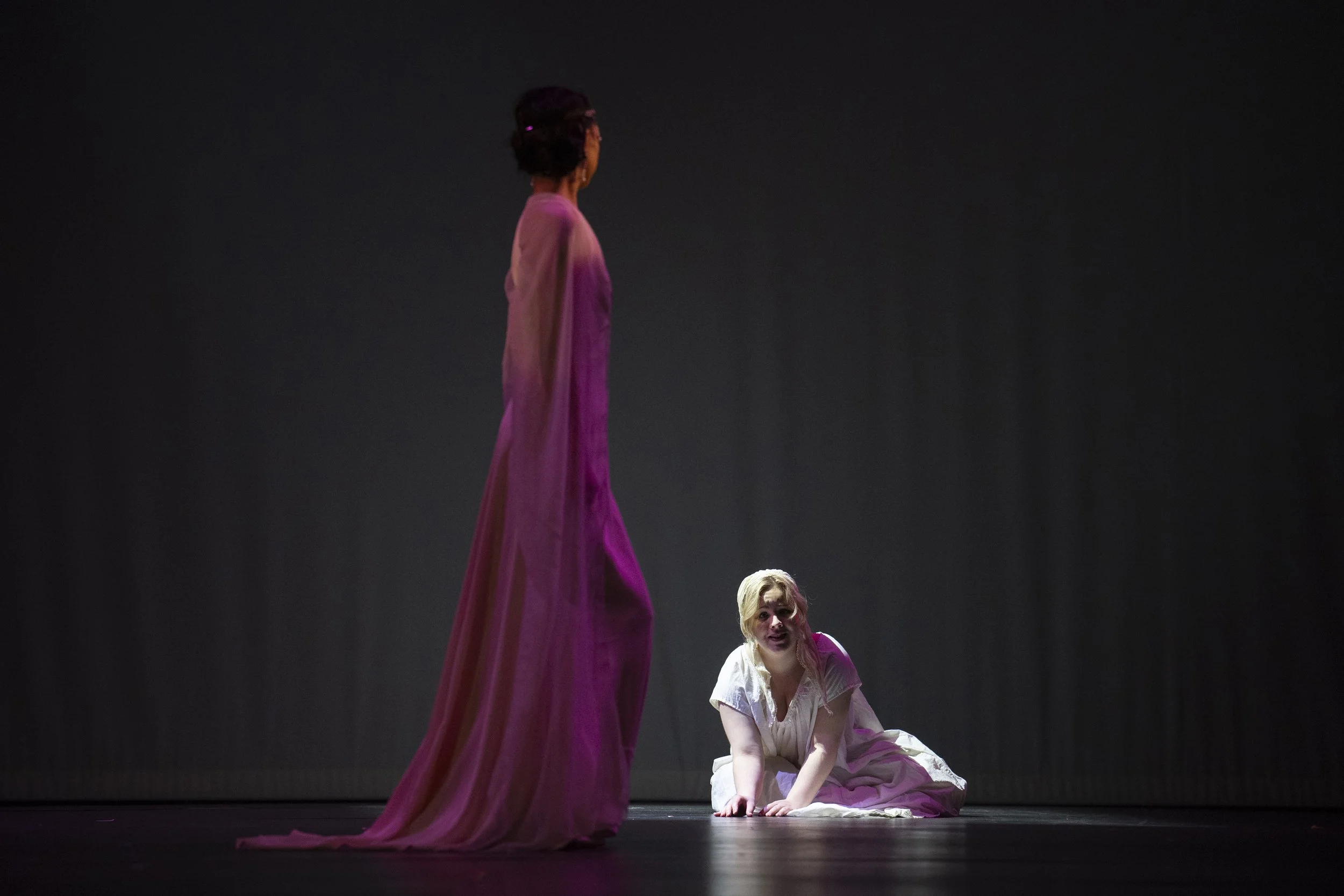 Opera Scenes at Royal College of Music, Britten Theatre
Photography: Richard Hubert Smith 