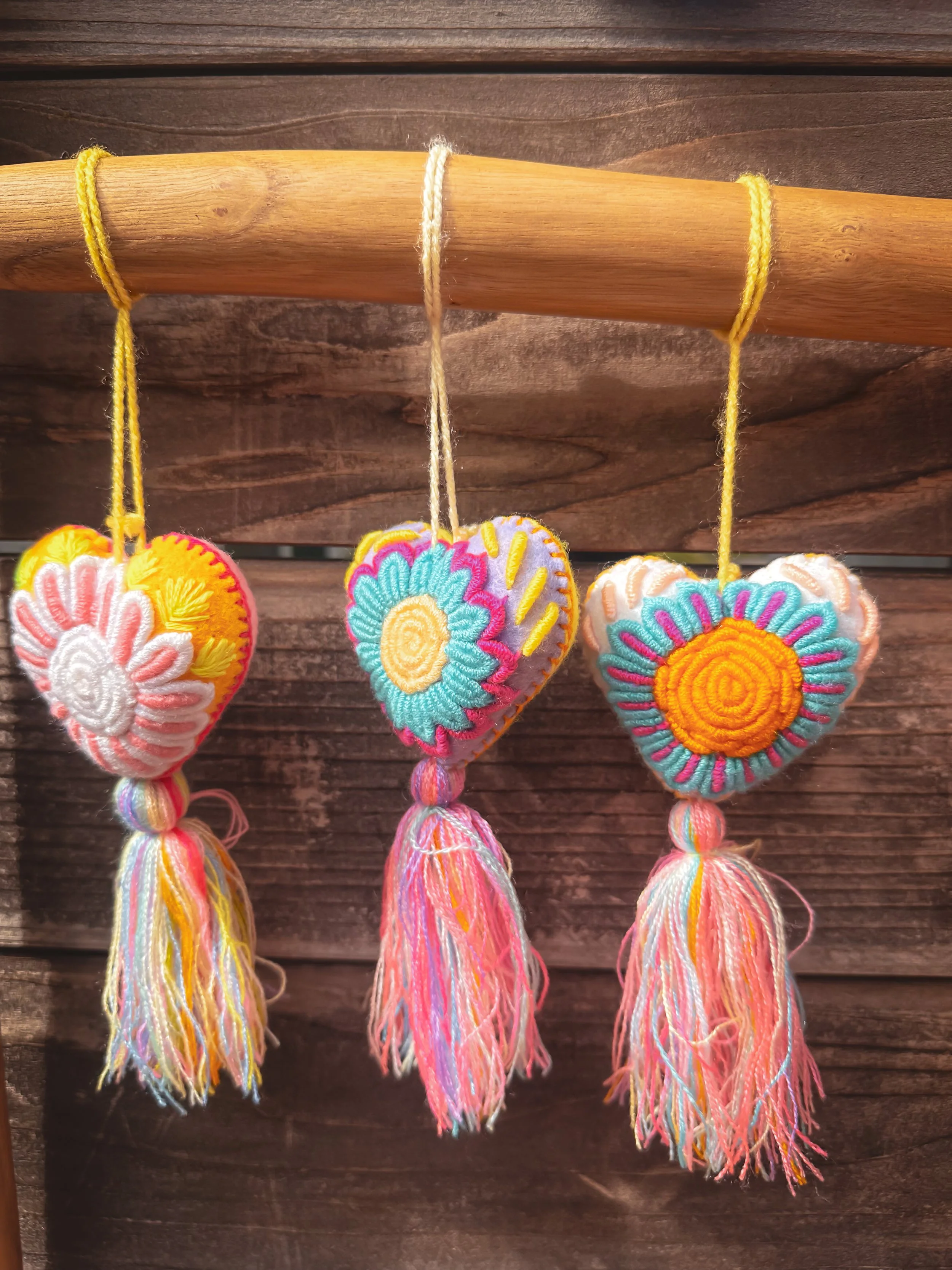 Heart Pom pom